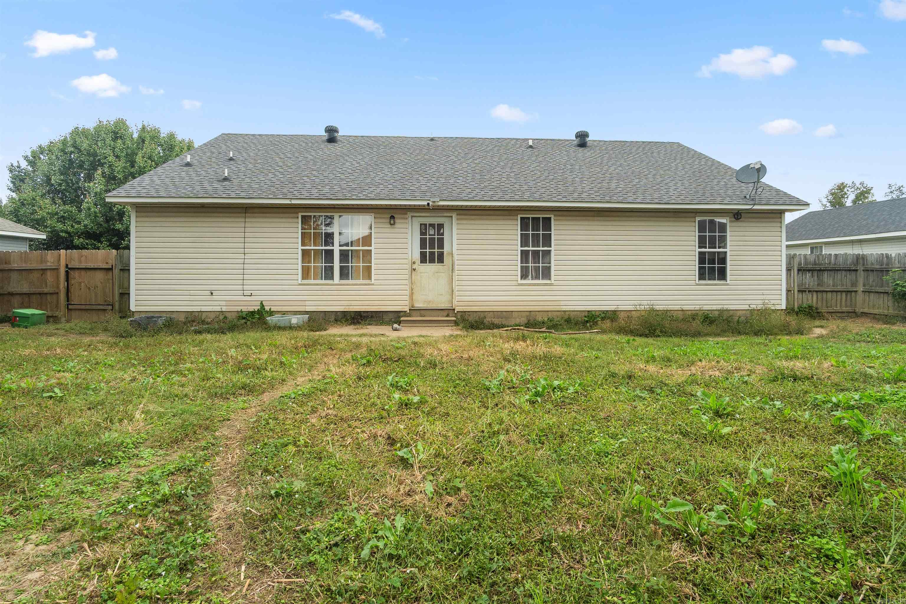 DEERFIELD ESTATES - Residential