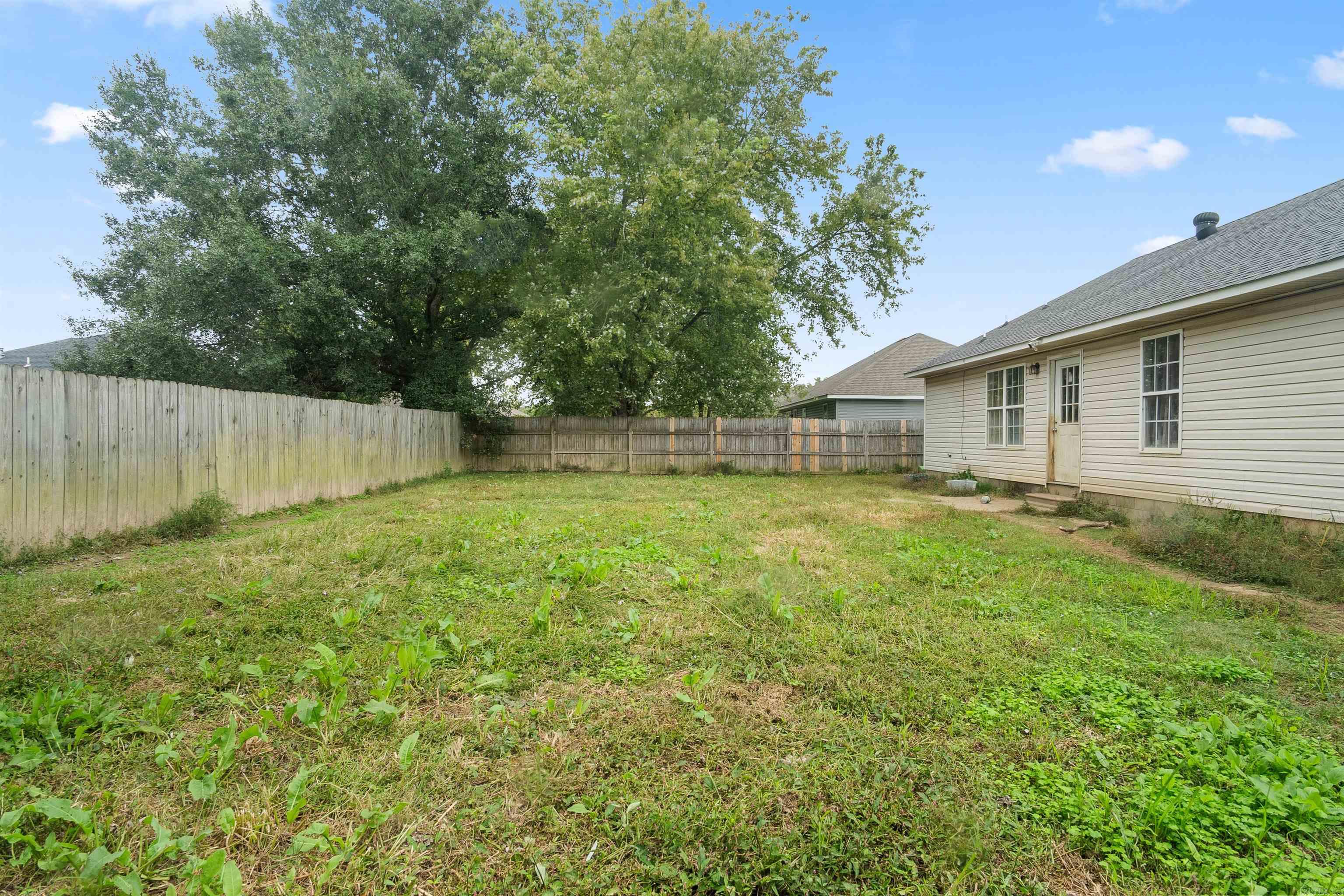 DEERFIELD ESTATES - Residential
