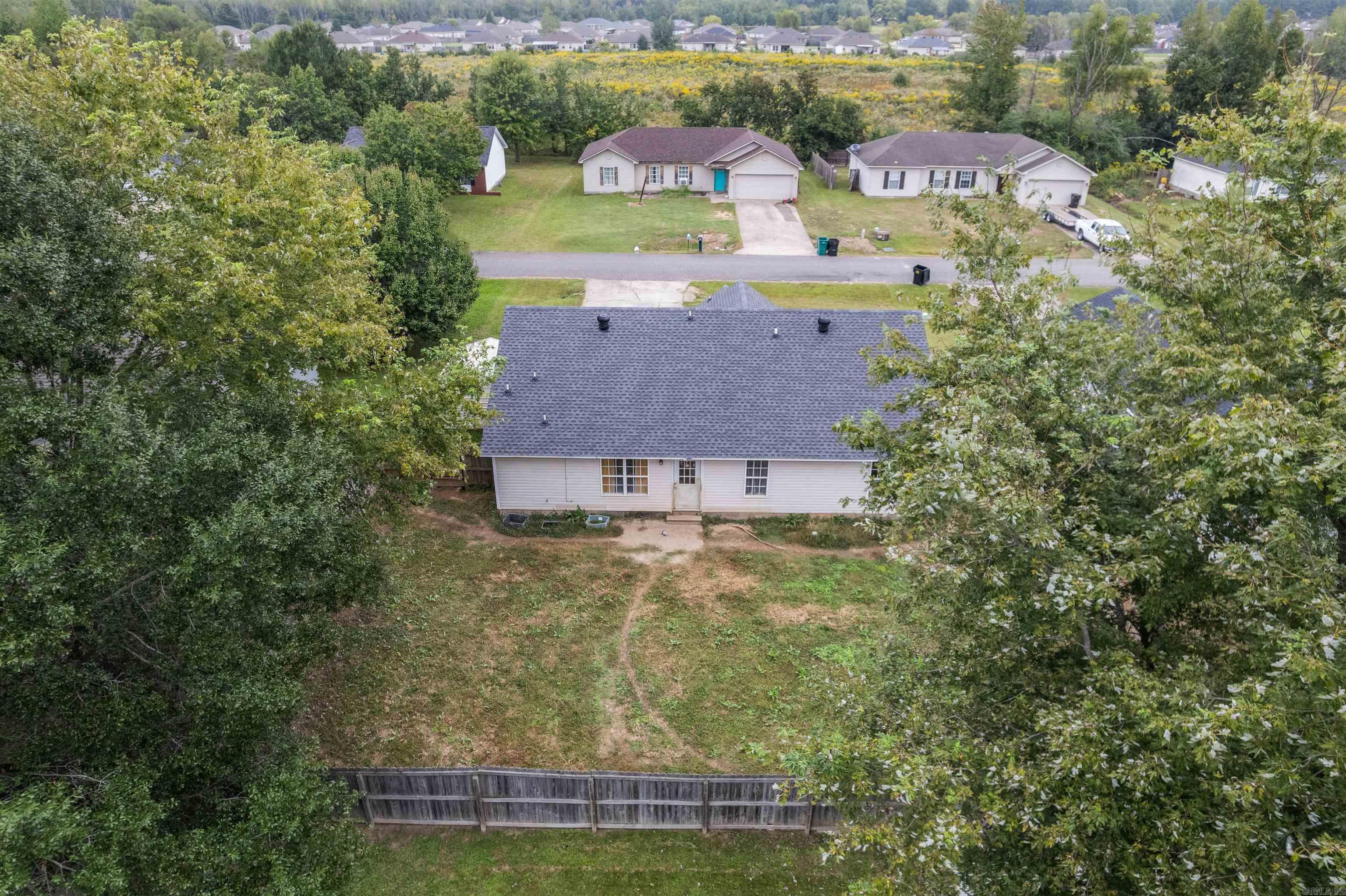DEERFIELD ESTATES - Residential