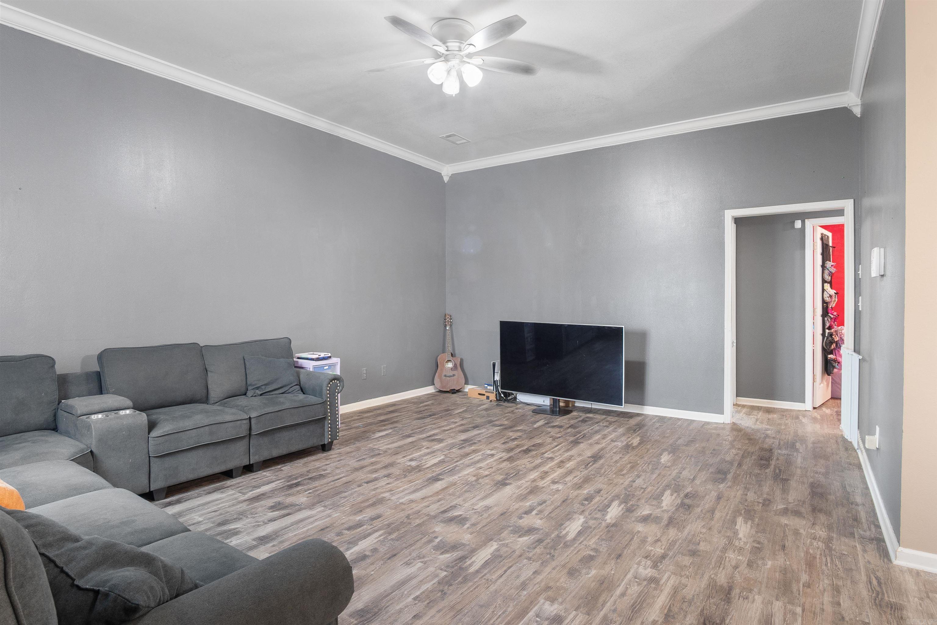 DEERFIELD ESTATES - Residential