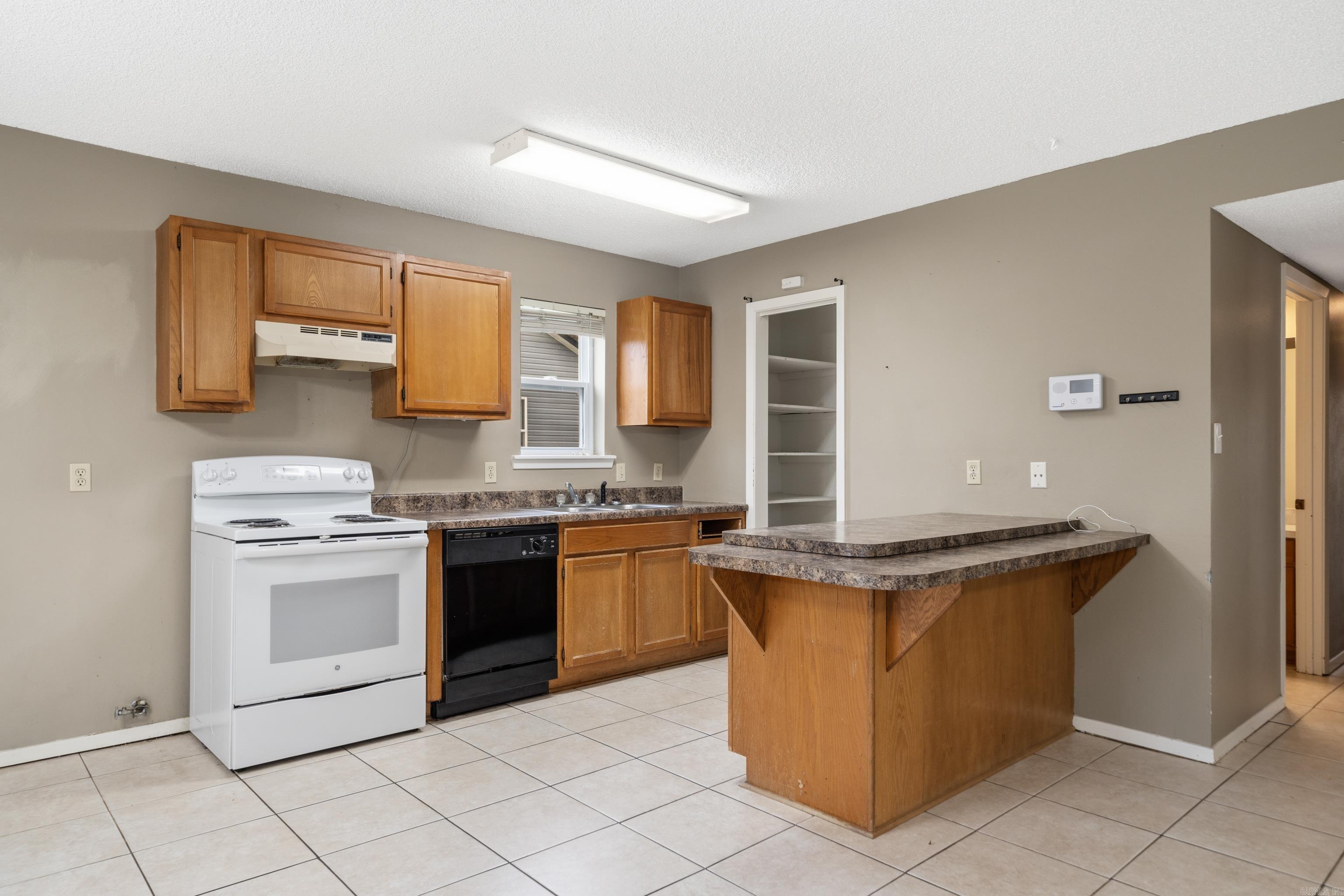 WINANS HILLS PATIO HOMES - Residential