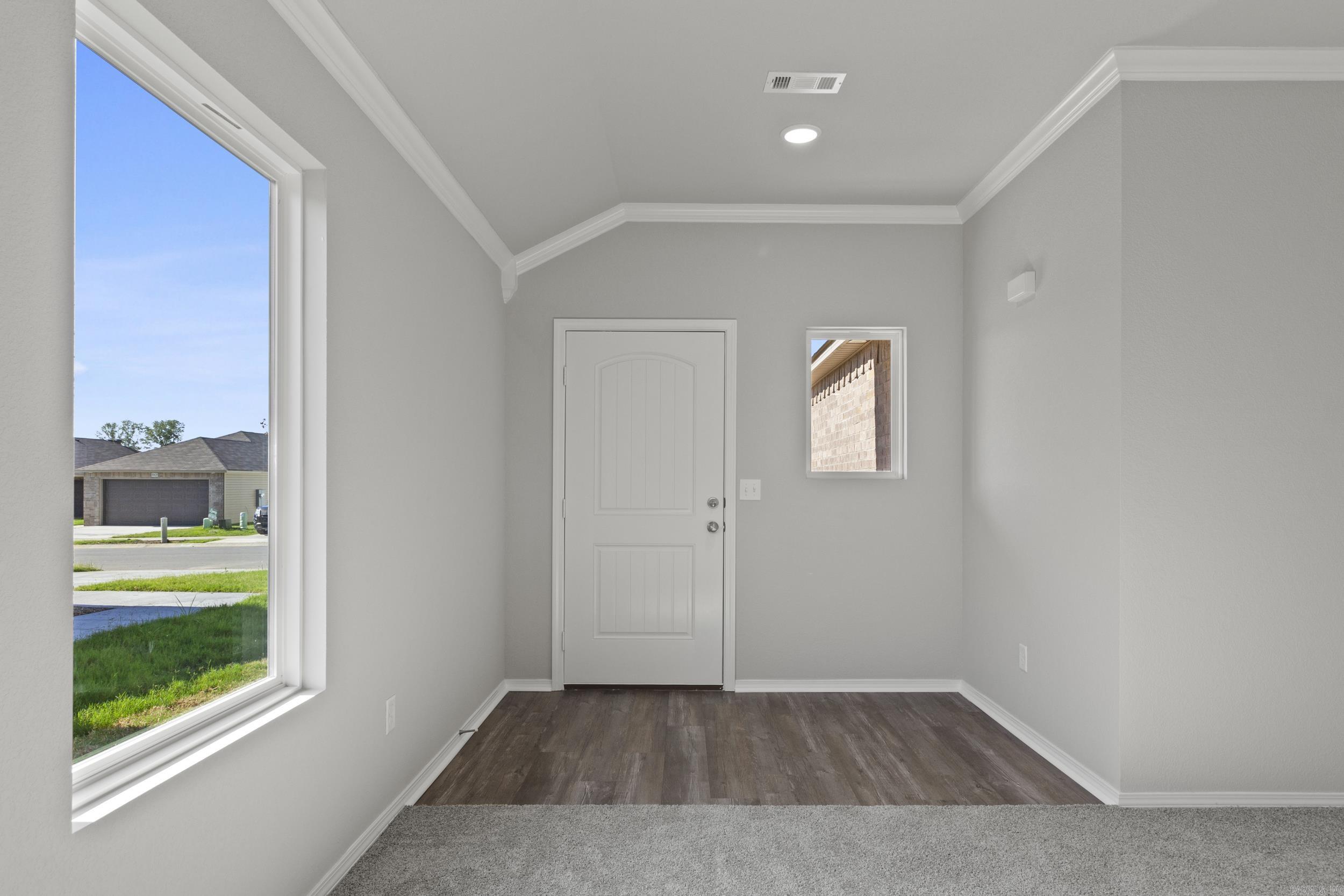 COUNTRY CLUB OF ARK THE - Residential