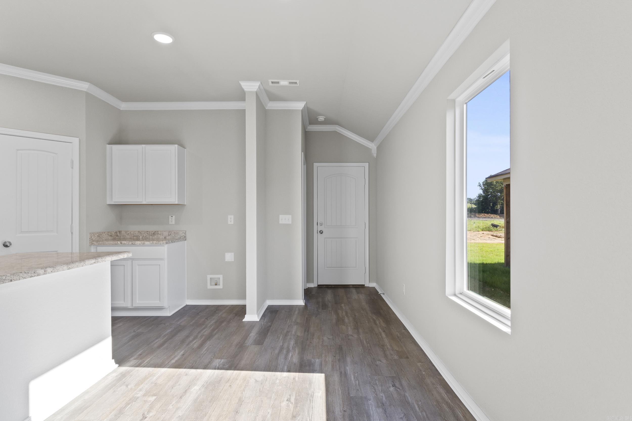 COUNTRY CLUB OF ARK THE - Residential