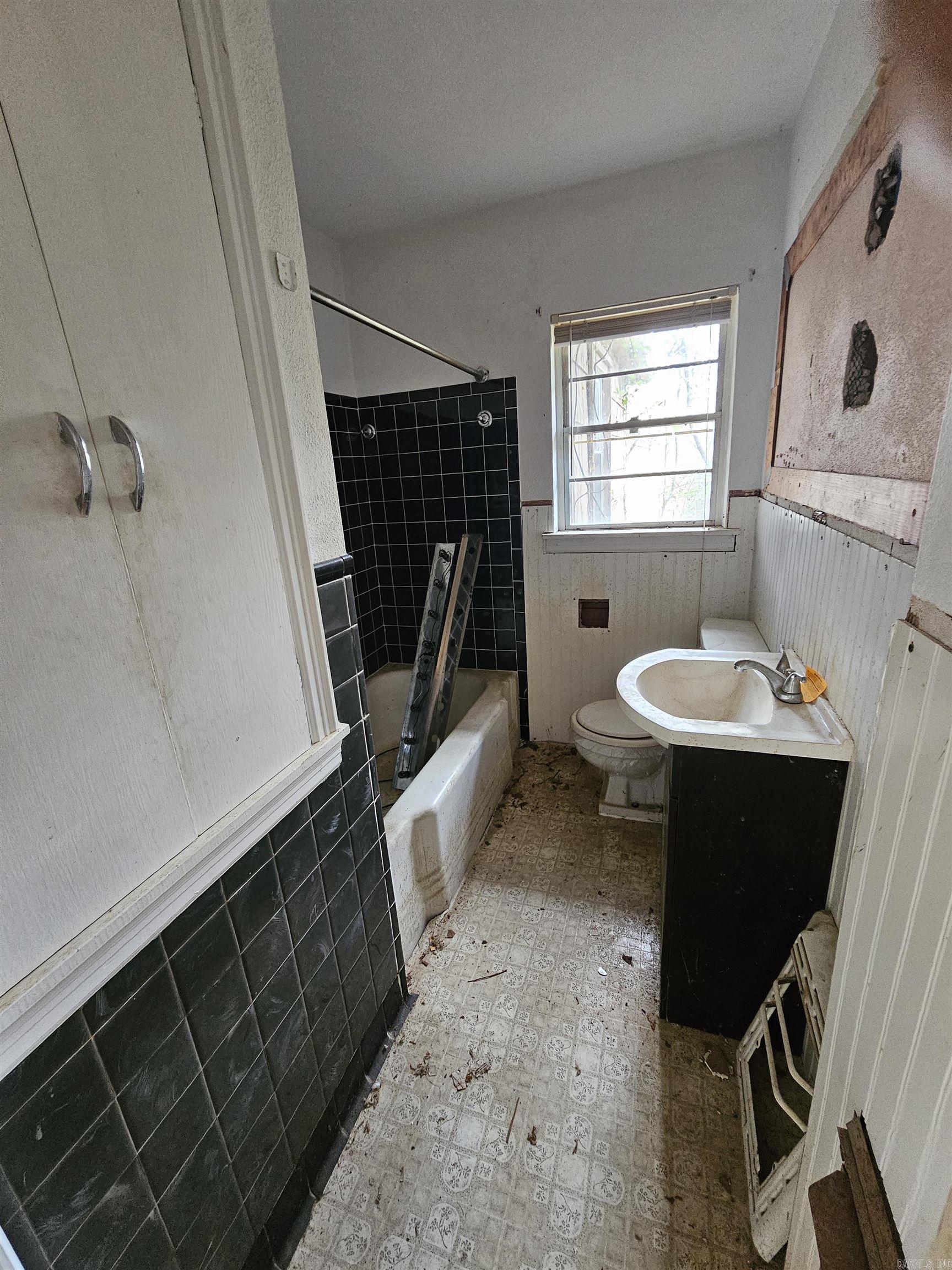 BRADENS ADDN TO JACK - Residential