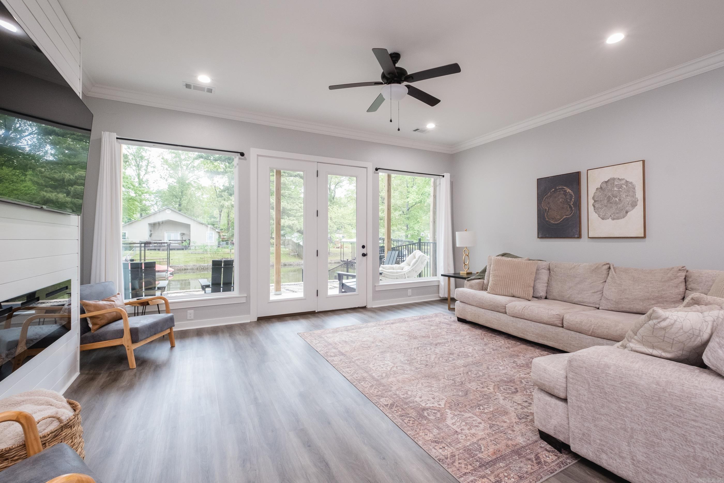 Lake Aire - Residential