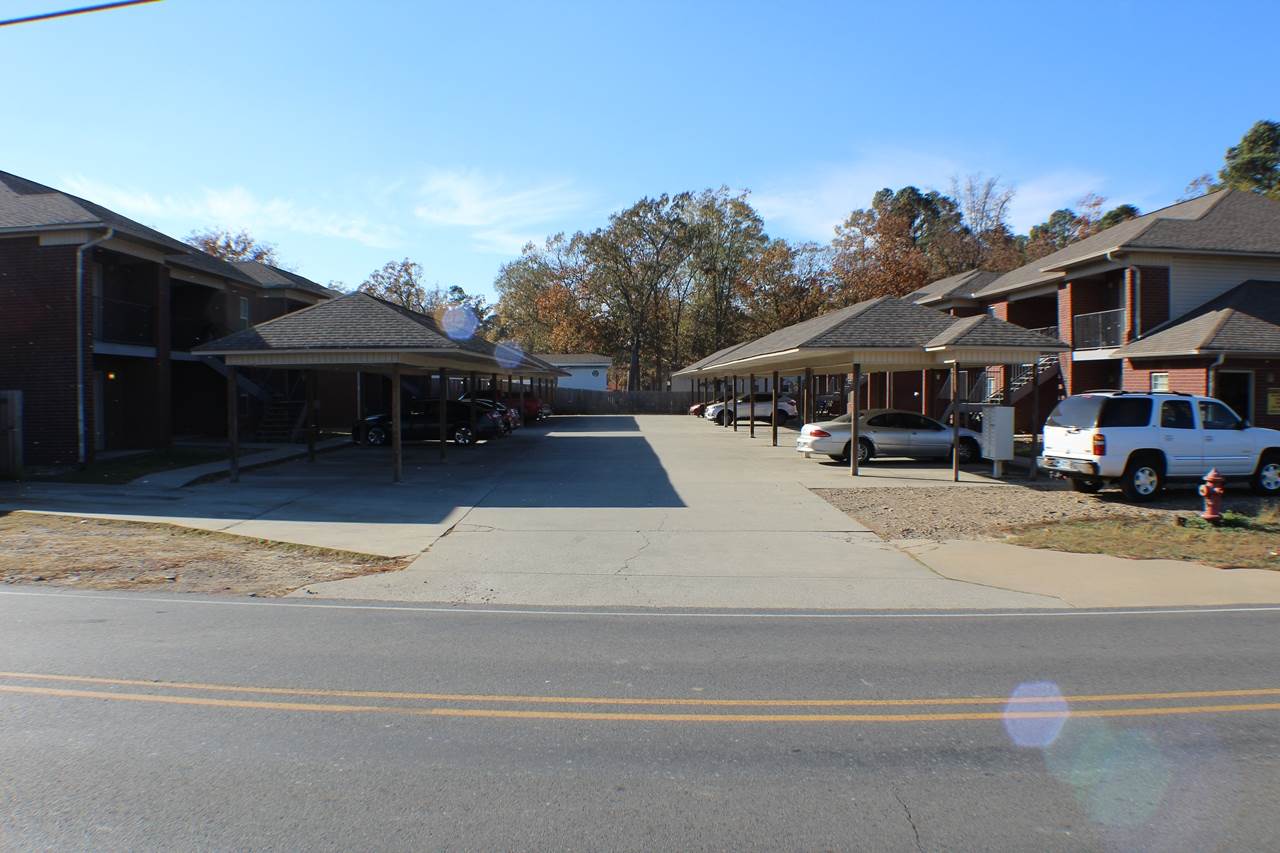 16 unit brick apartment complex. Lake Hamilton School District. All units are 2 bedroom, 2 bath. 8 units downstairs rent for $600 a month, 8 units upstairs rent for $580 a month, 6 month leases. 32 covered parking spaces, 2 per unit. Stack washer & dryer in units, open kitchen, living and dining. Income based on full occupancy, expenses estimated, will have actual income and expenses for qualified buyer.