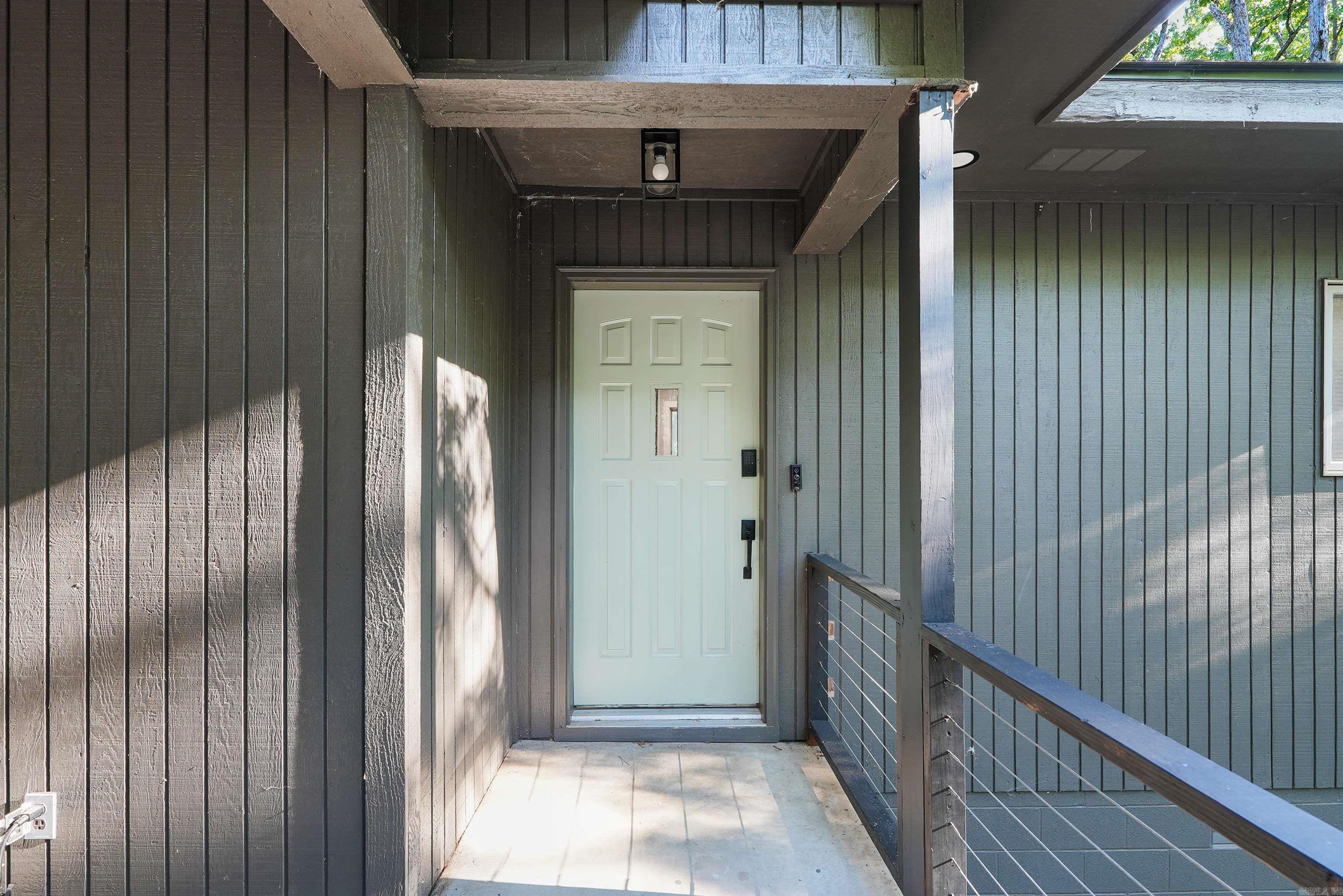 Mariposa - Residential