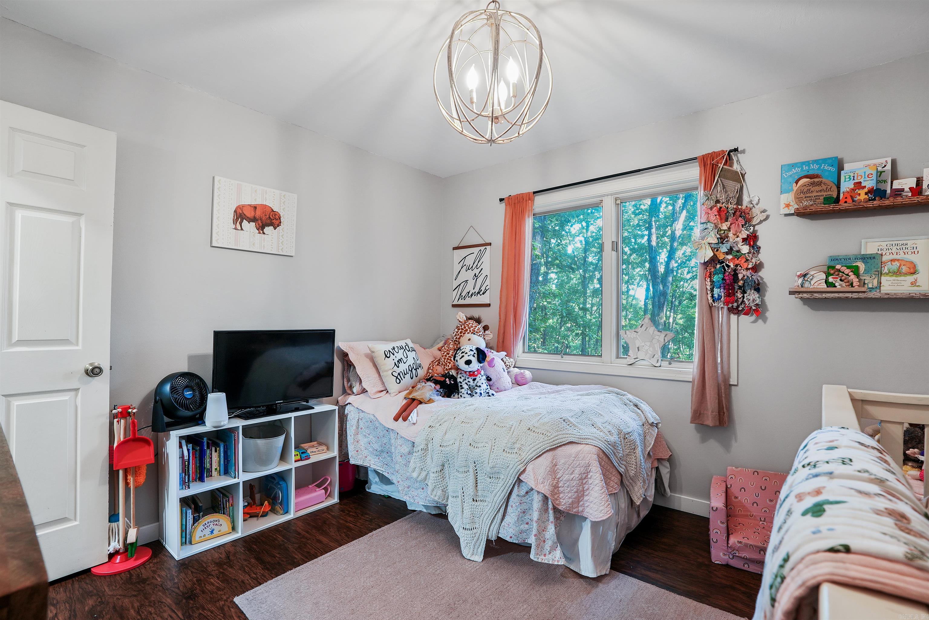 Mariposa - Residential