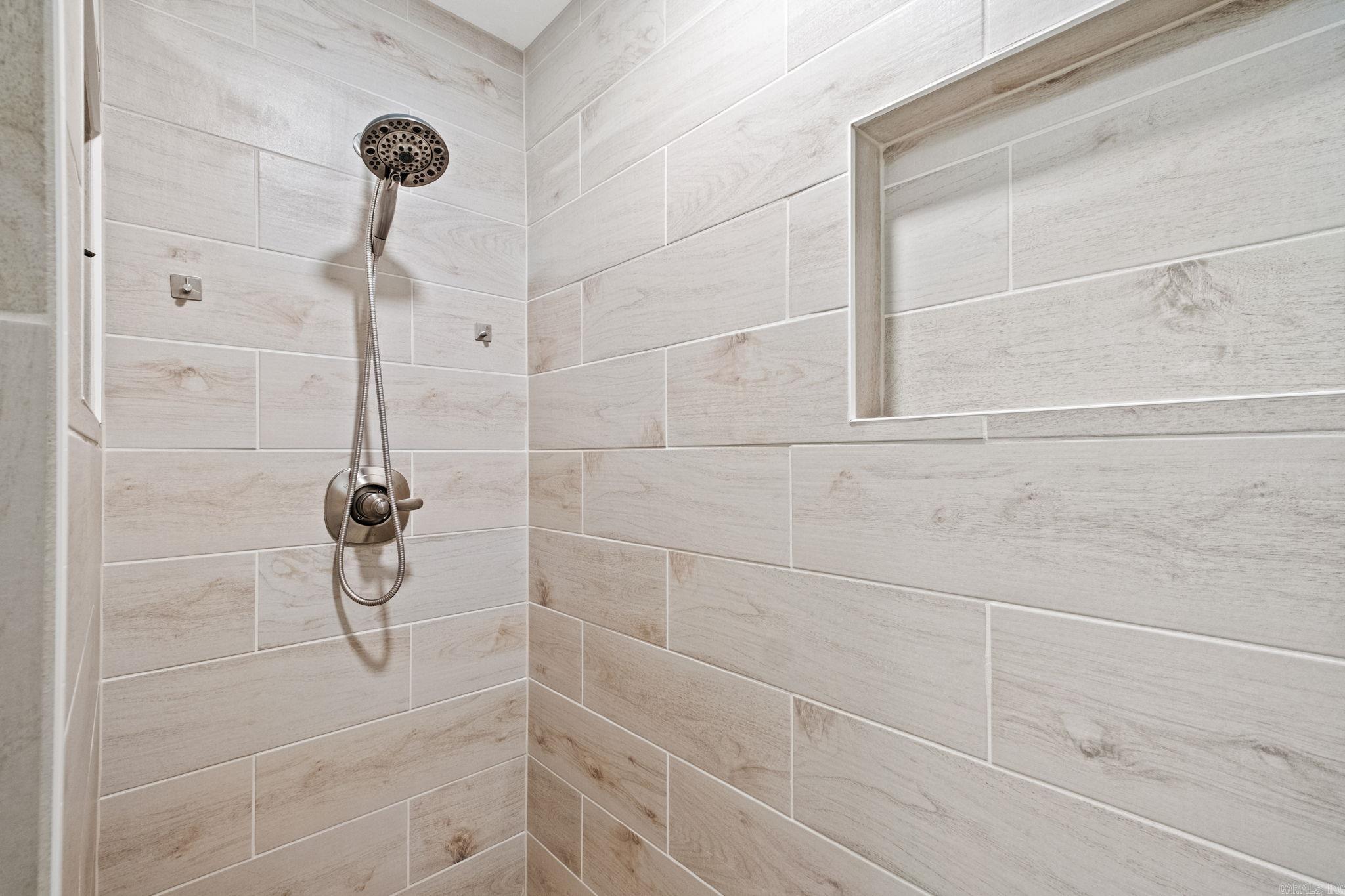 WINDSOR VALLEY ADDN - Residential