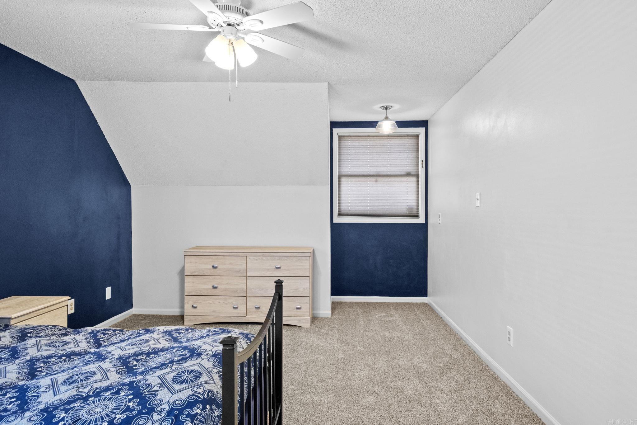 WINDSOR VALLEY ADDN - Residential