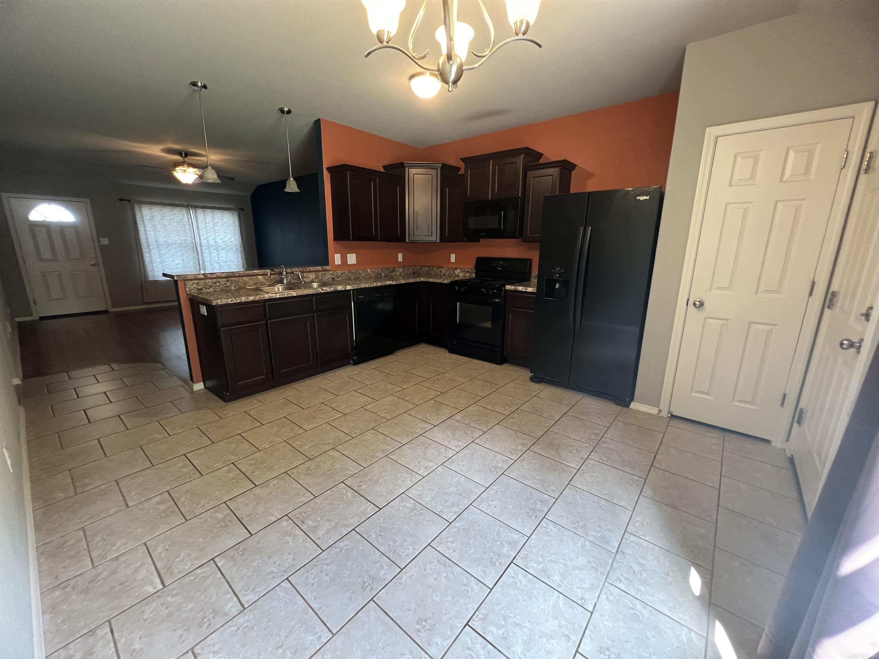 MEADOWS EDGE - Residential