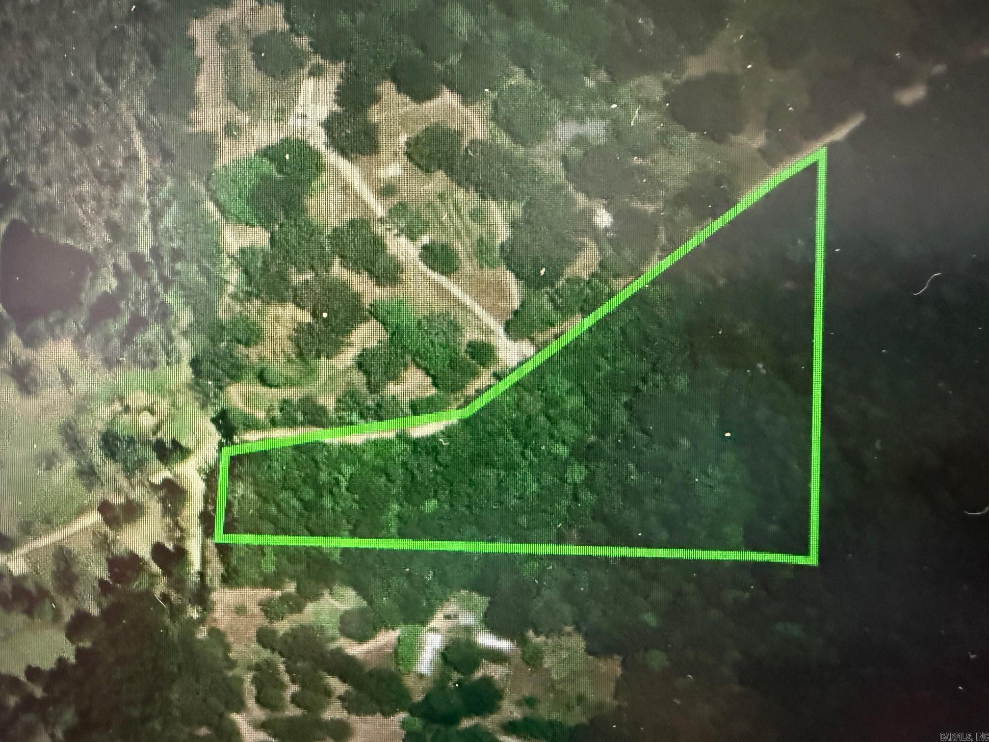 7 acres, wooded with road frontage on Williams Cutoff Road. Very convenient to surrounding towns and also has no restrictions. Ideal to build a dream home or modular home.