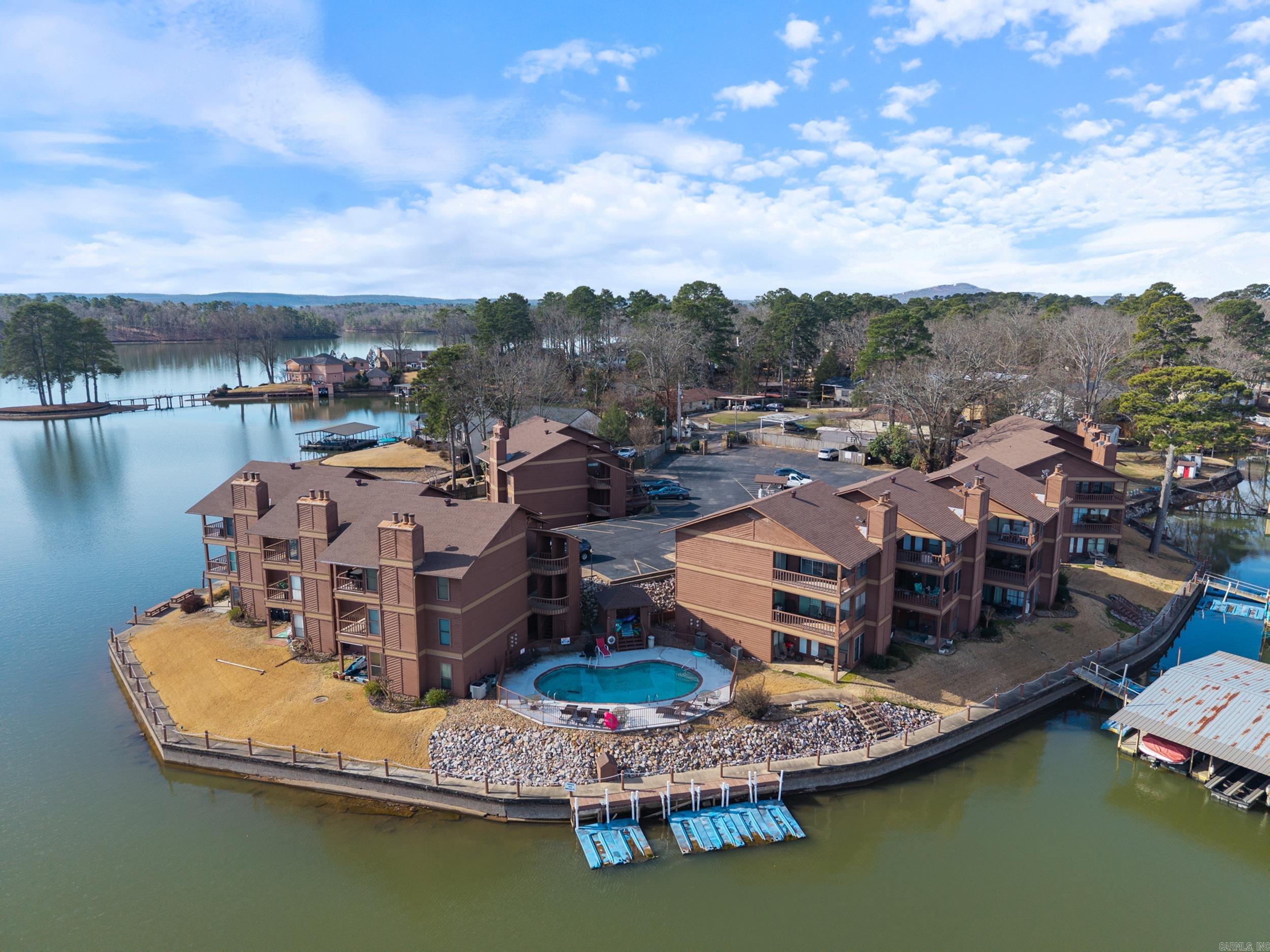 LAKE PORT HPR - Residential