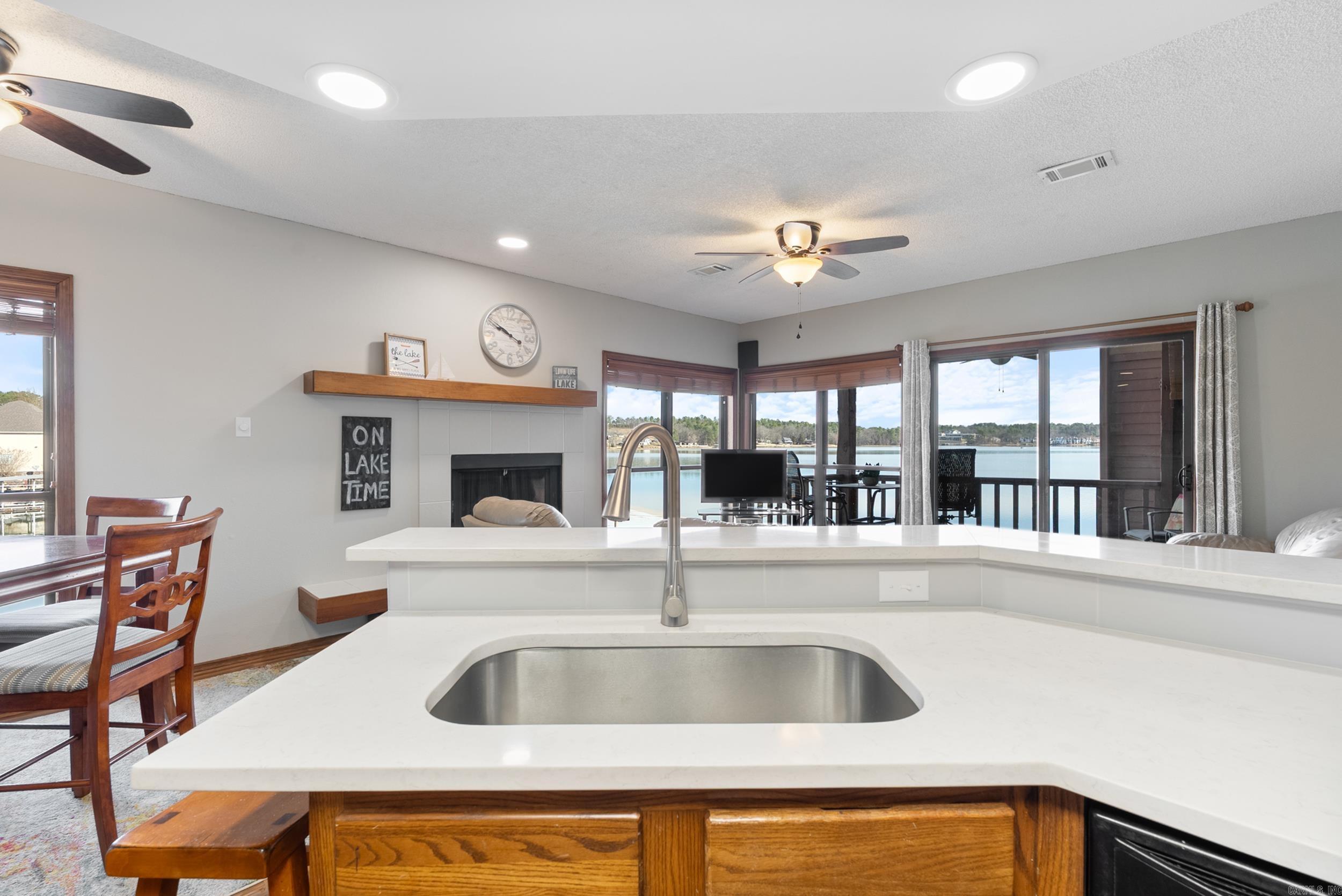 LAKE PORT HPR - Residential