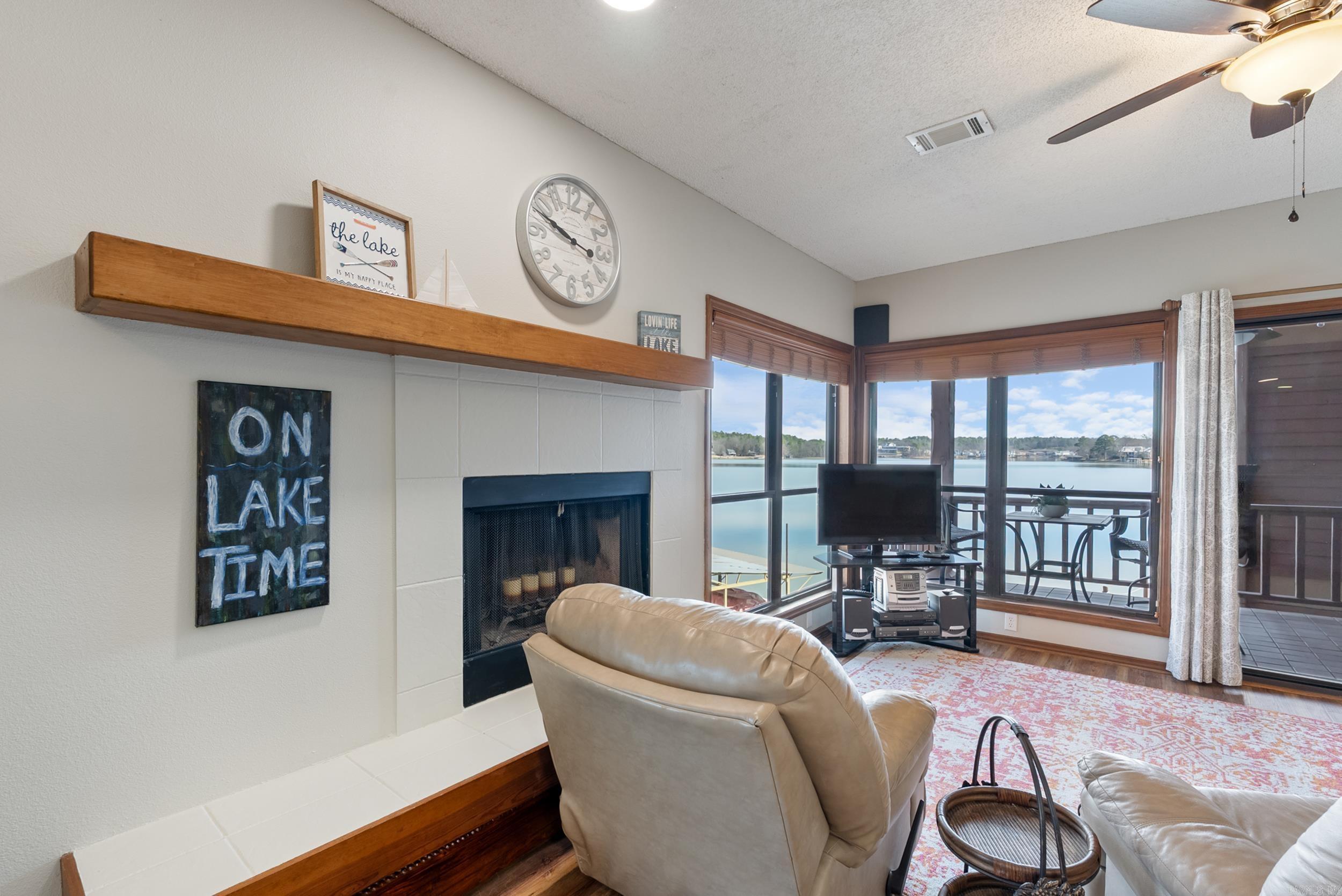 LAKE PORT HPR - Residential