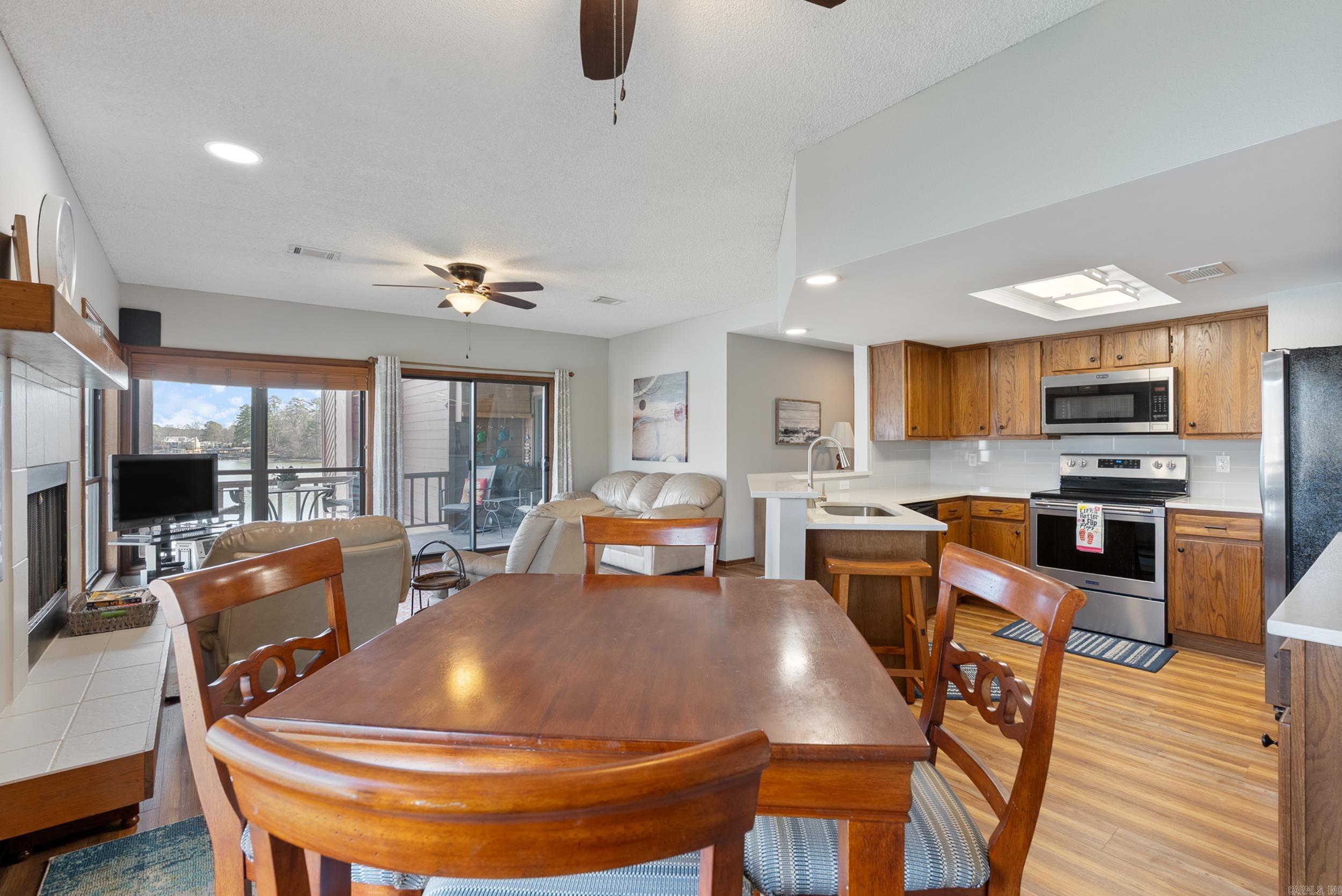 LAKE PORT HPR - Residential