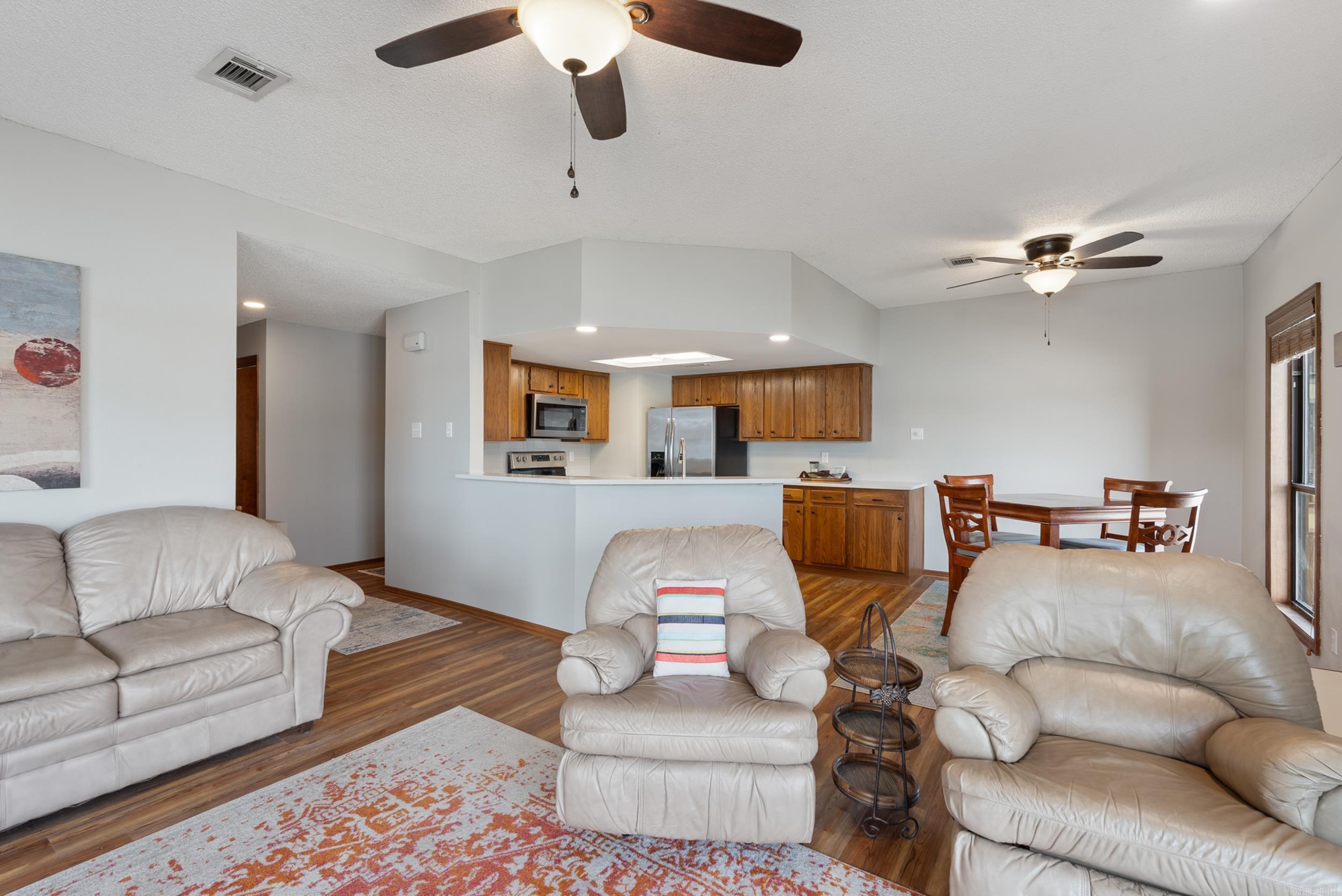 LAKE PORT HPR - Residential