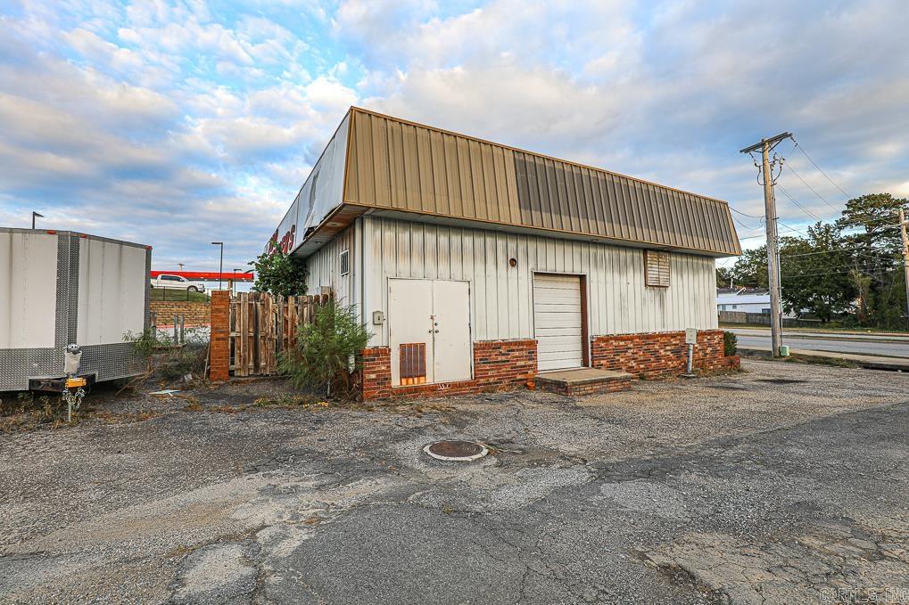 Metes & Bounds - Commercial Sale