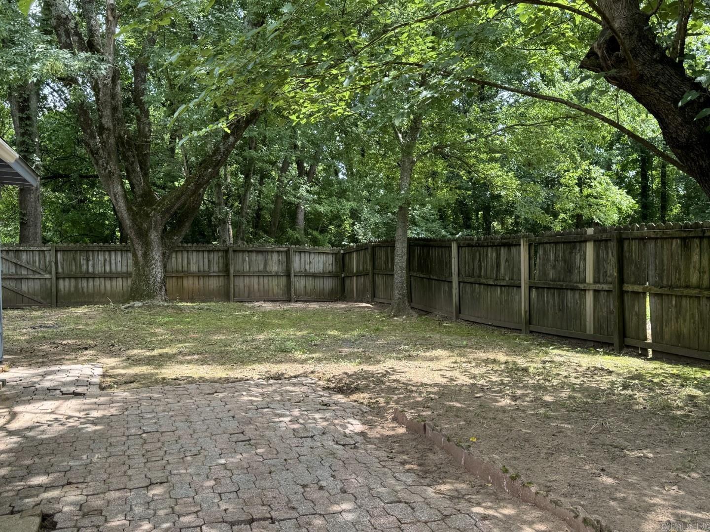 DELTA LAWN - Residential