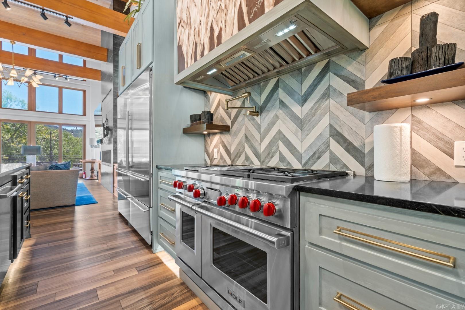BAYOU RIDGE - Residential