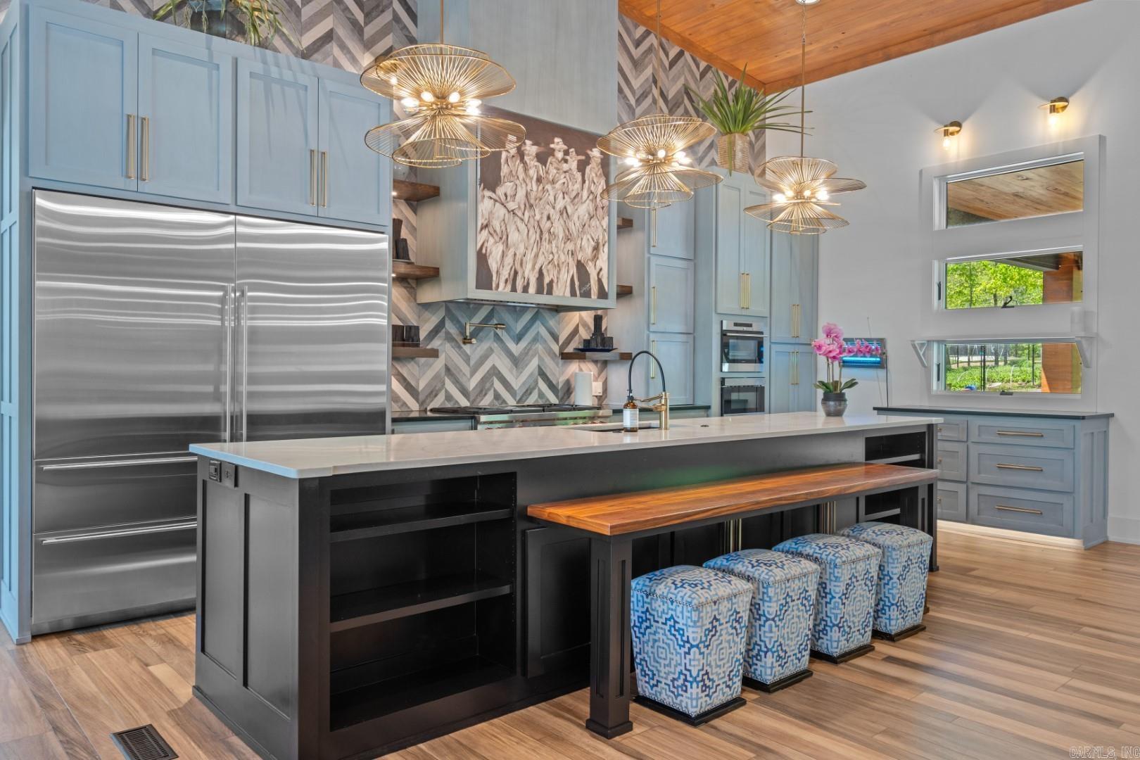 BAYOU RIDGE - Residential