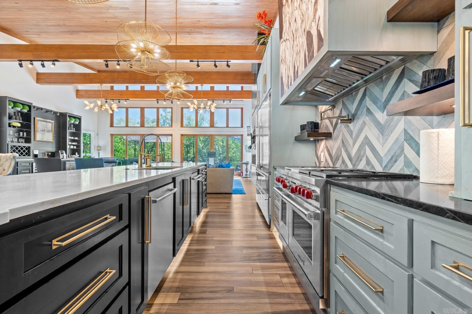 BAYOU RIDGE - Residential