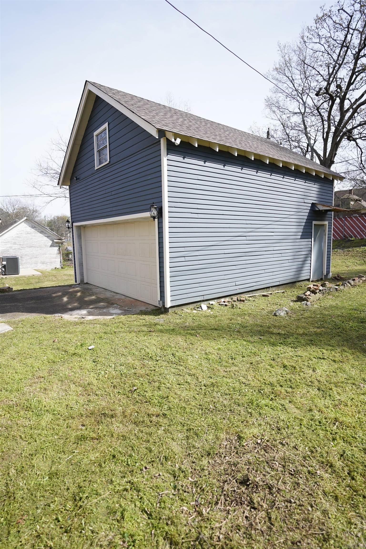 FLEMING & BRADFORD - Residential