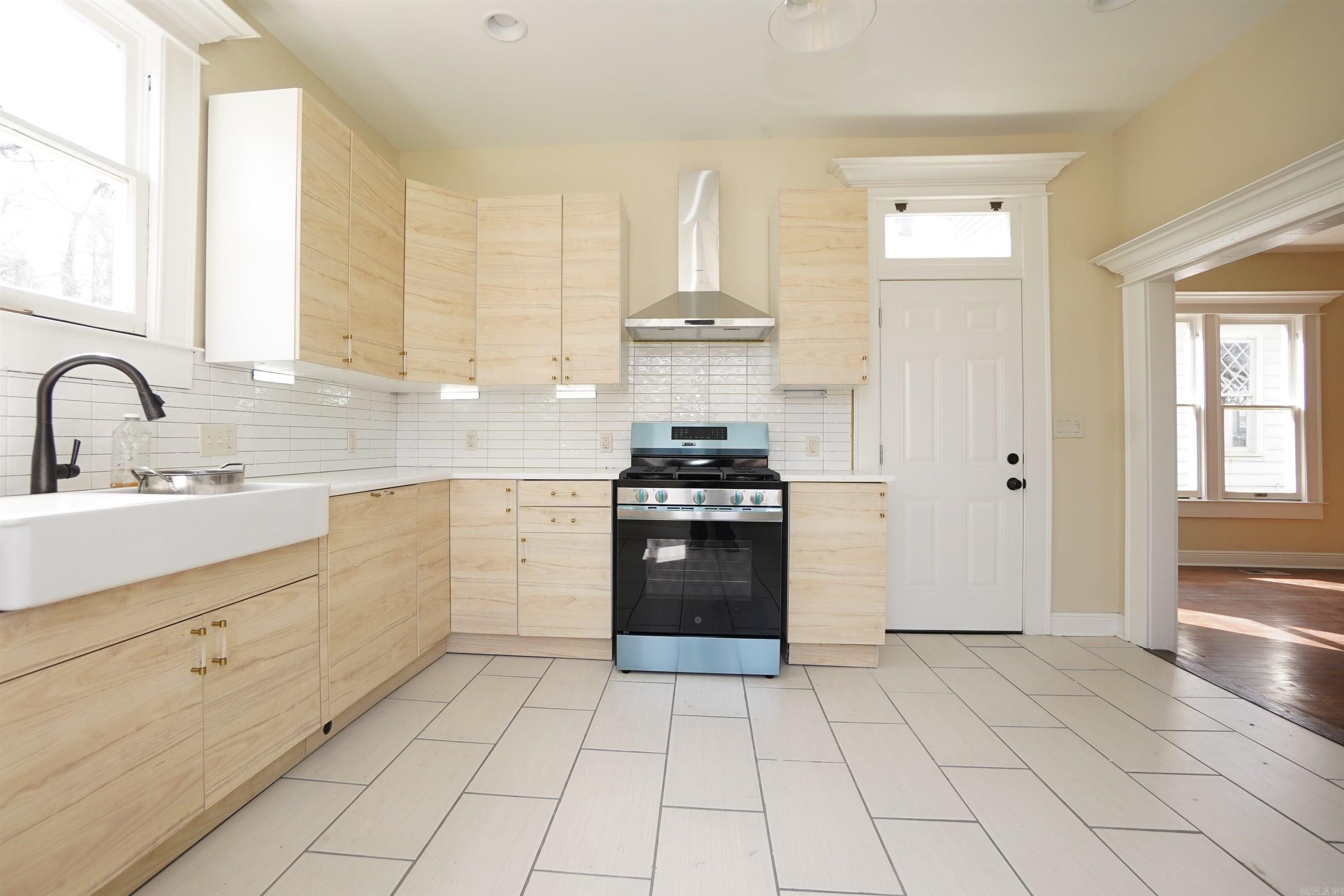 FLEMING & BRADFORD - Residential