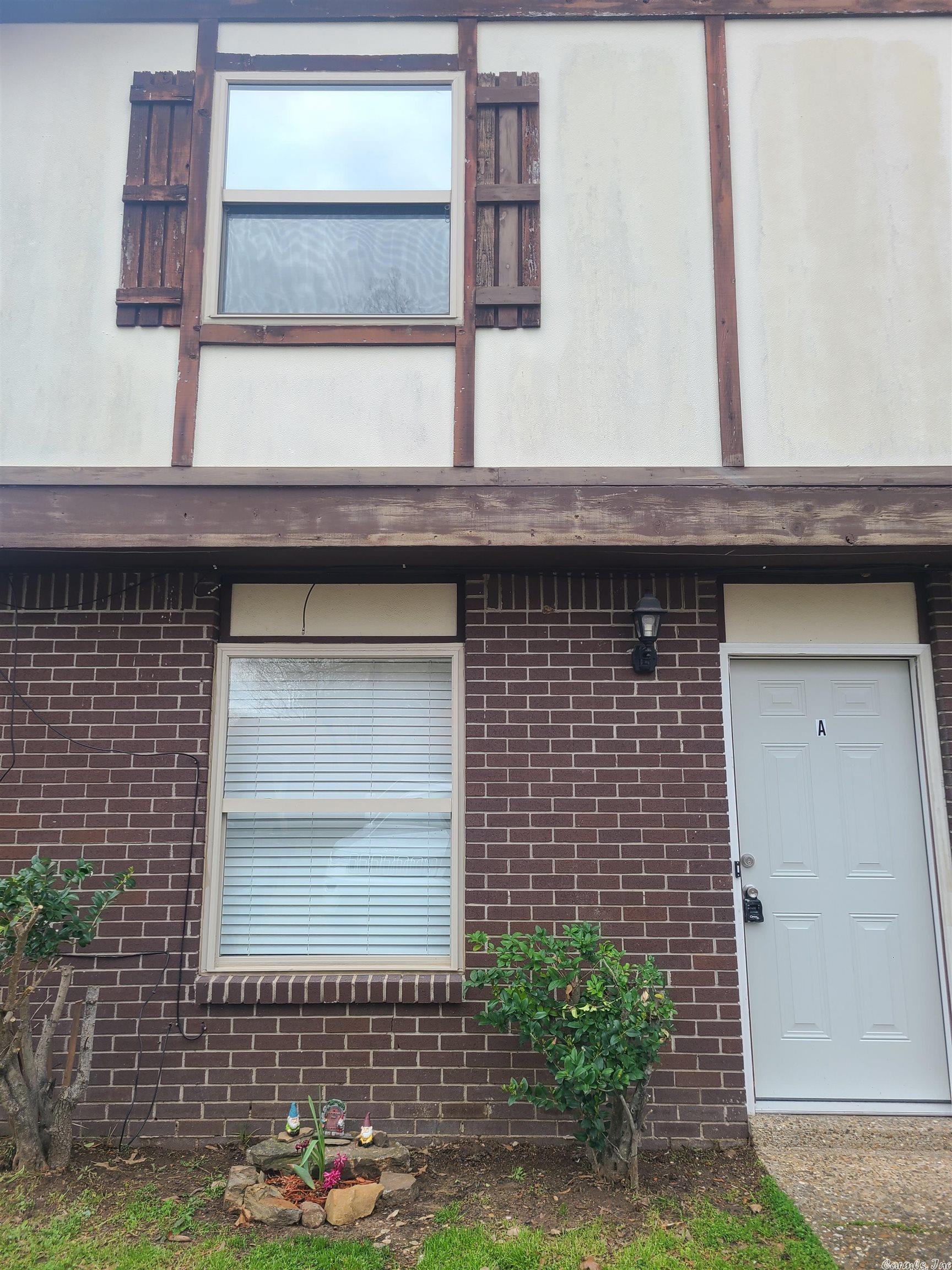 North Hills Manor - Residential Lease