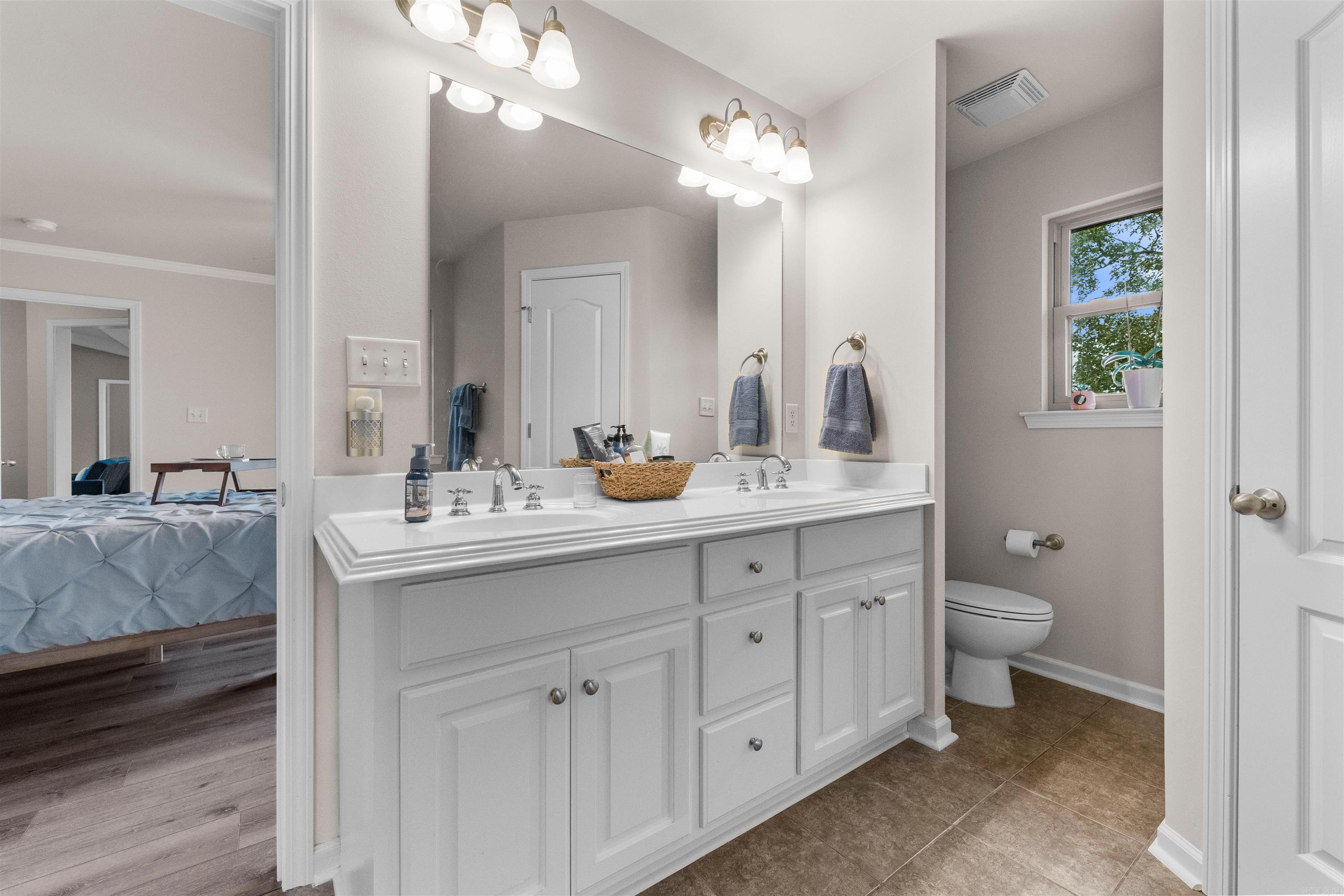 CANTERBERRY POINT - Residential