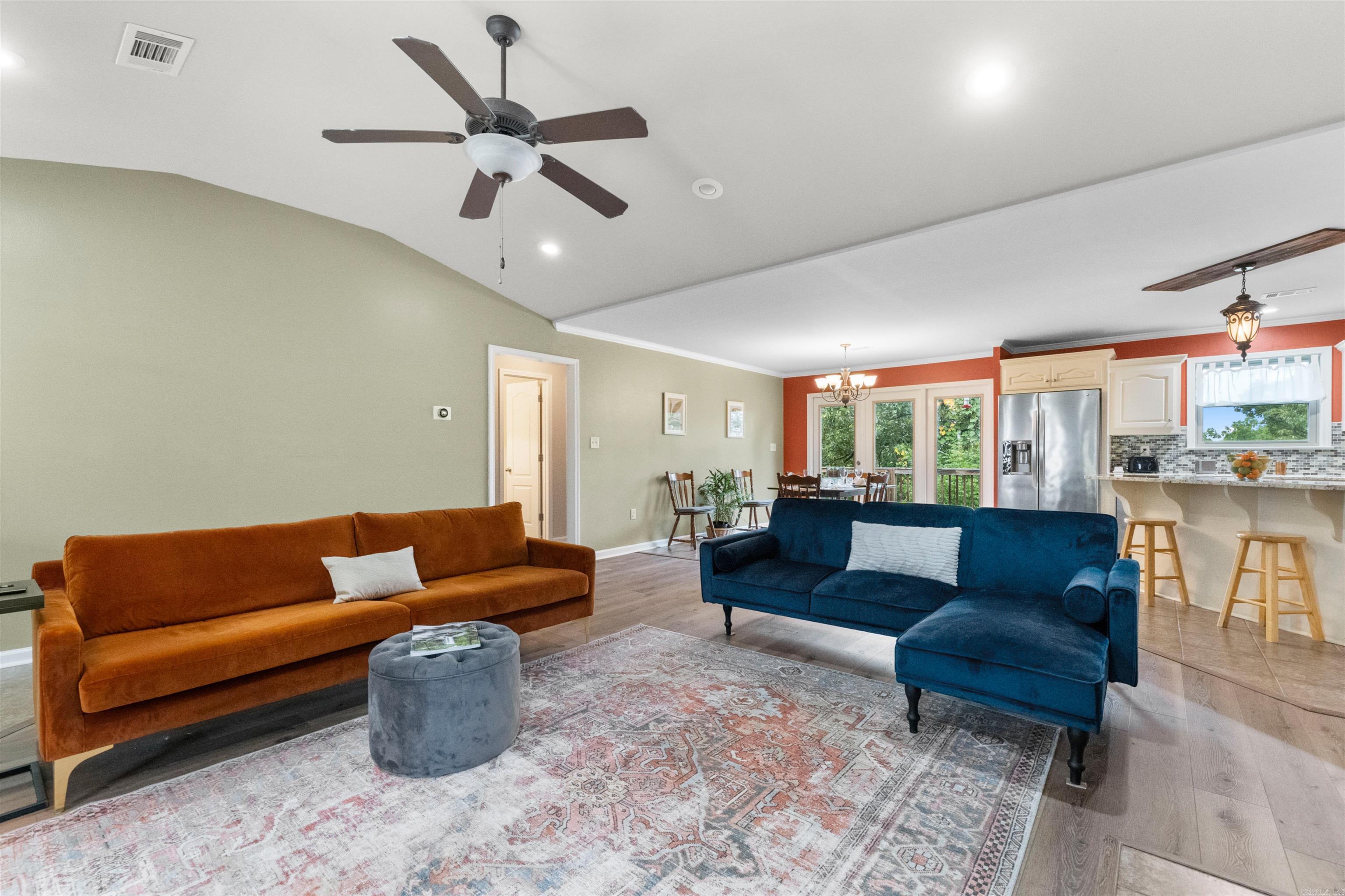 CANTERBERRY POINT - Residential