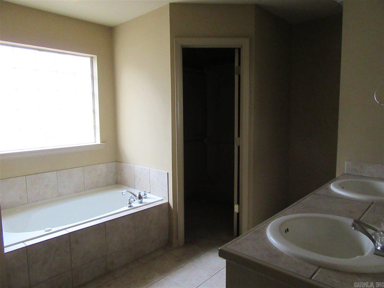 Wisteria Vineyard - Residential Lease