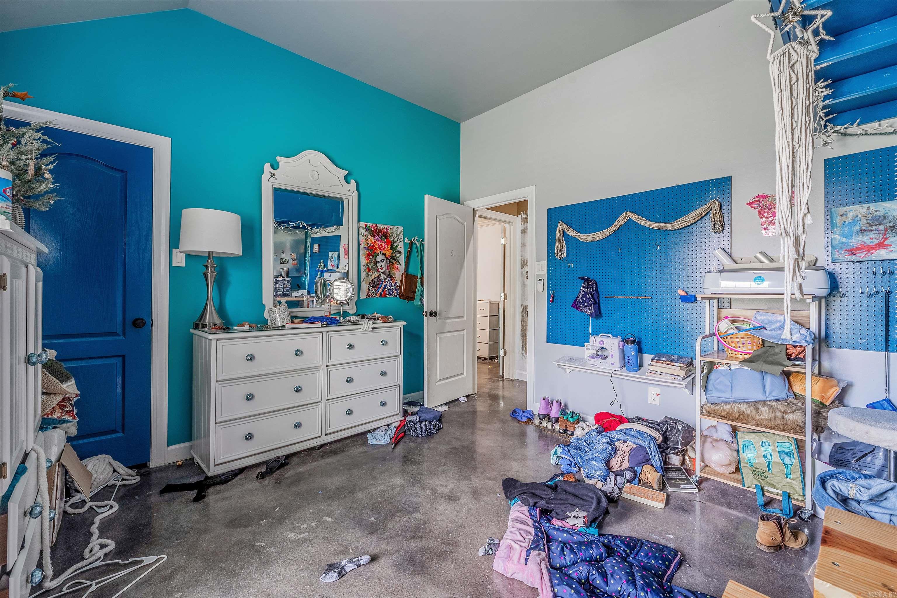 COUNTRY CLUB OF ARK THE - Residential