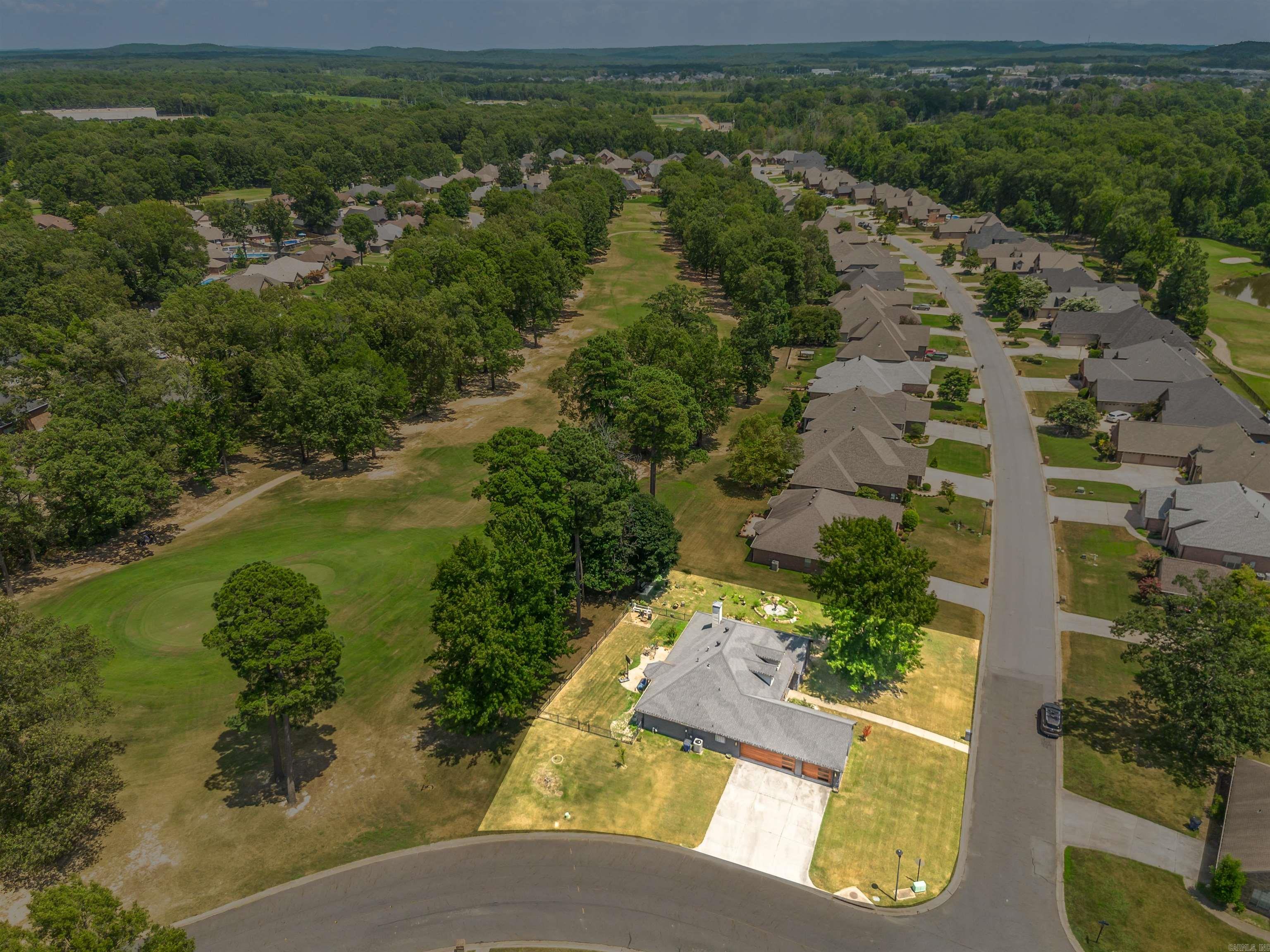 COUNTRY CLUB OF ARK THE - Residential