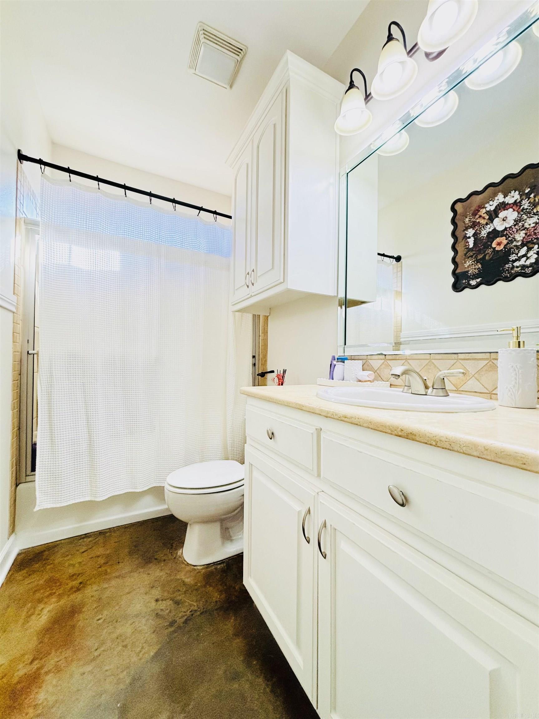 LEGACY VILLAGE - Residential