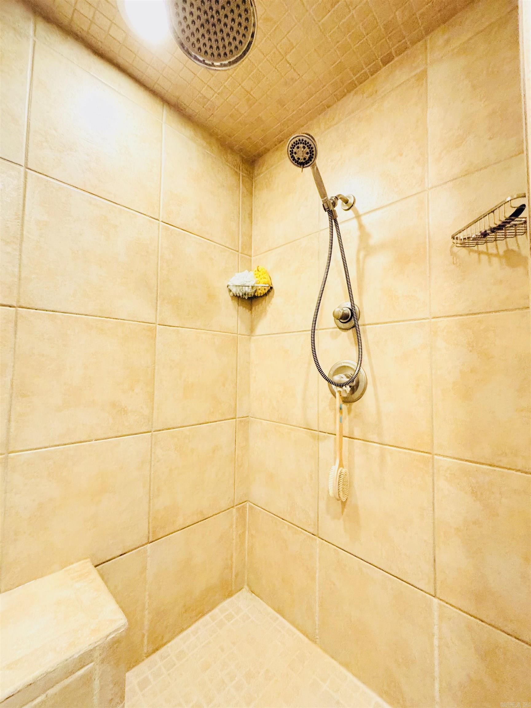 LEGACY VILLAGE - Residential