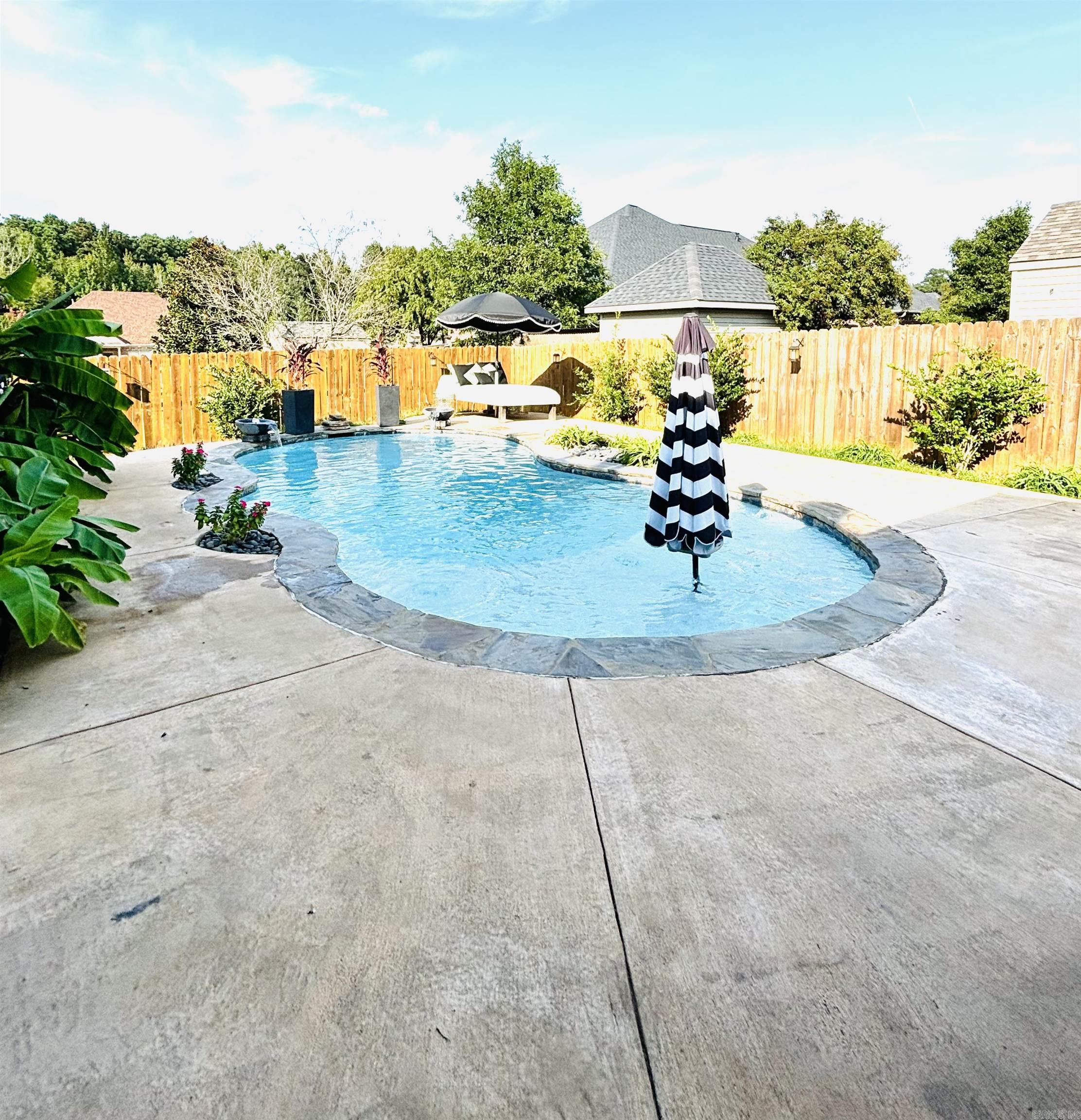 LEGACY VILLAGE - Residential