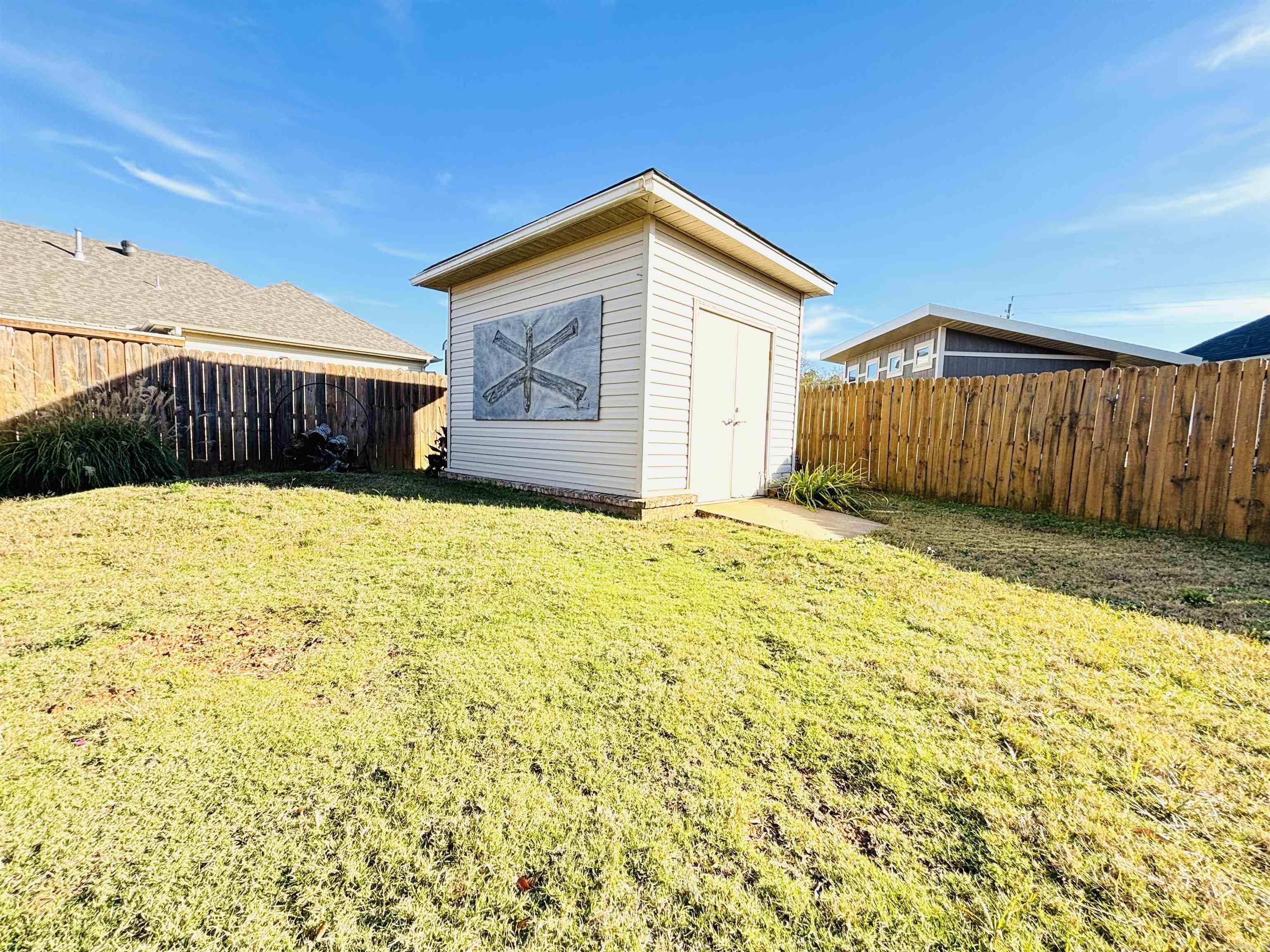 LEGACY VILLAGE - Residential