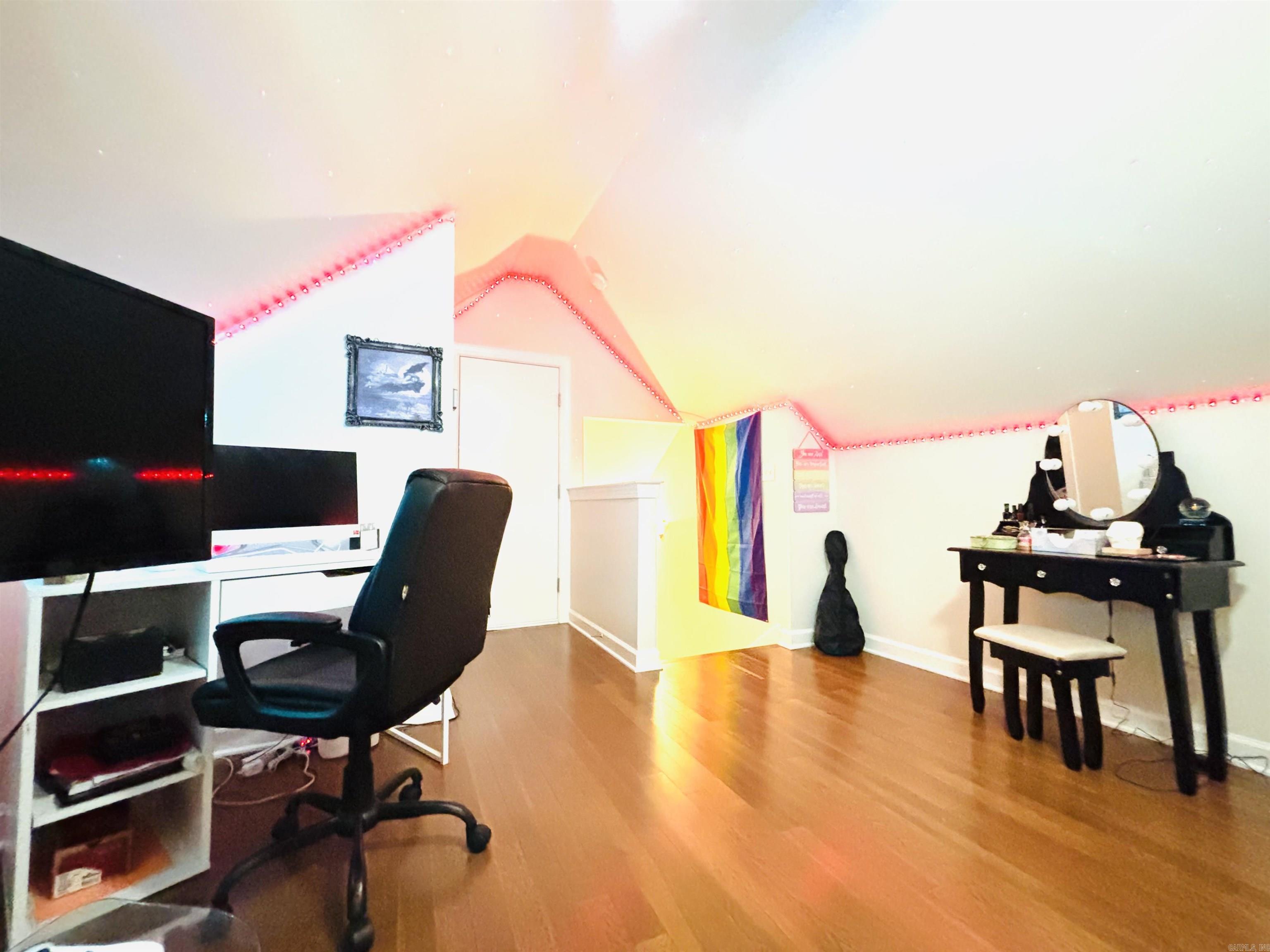 LEGACY VILLAGE - Residential