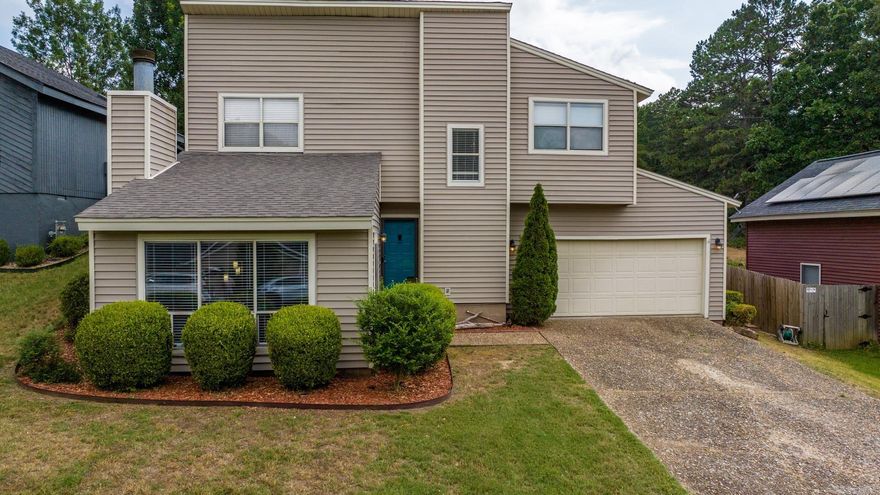 SOLD BEFORE LISTED...3 Bedroom 2 Bathroom in the heart of Maumelle.  Home has a great feel with a kitchen that overlooks the downstairs den.  All 3 bedrooms are upstairs.  Back yard is large and fully fenced along with a storage shed. Roof was replaced in 2022.