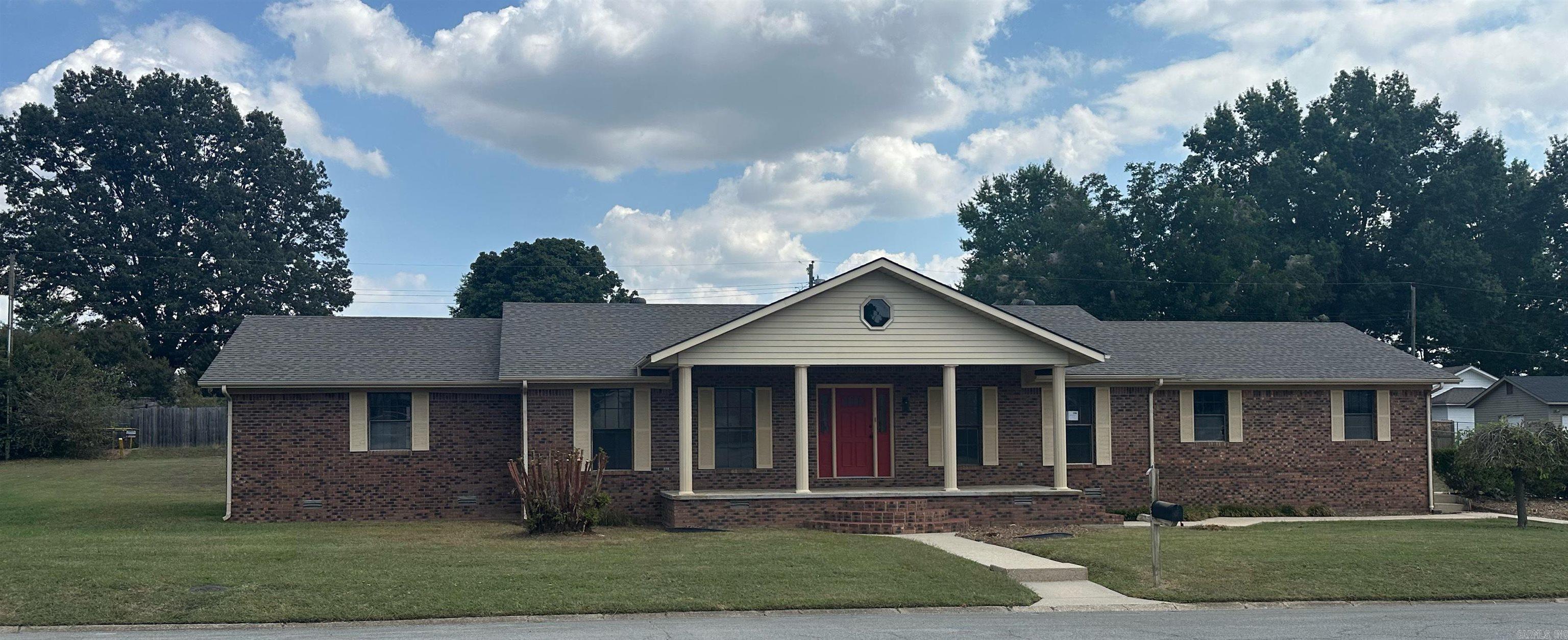SAMUEL LEMMONS BLACK - Residential