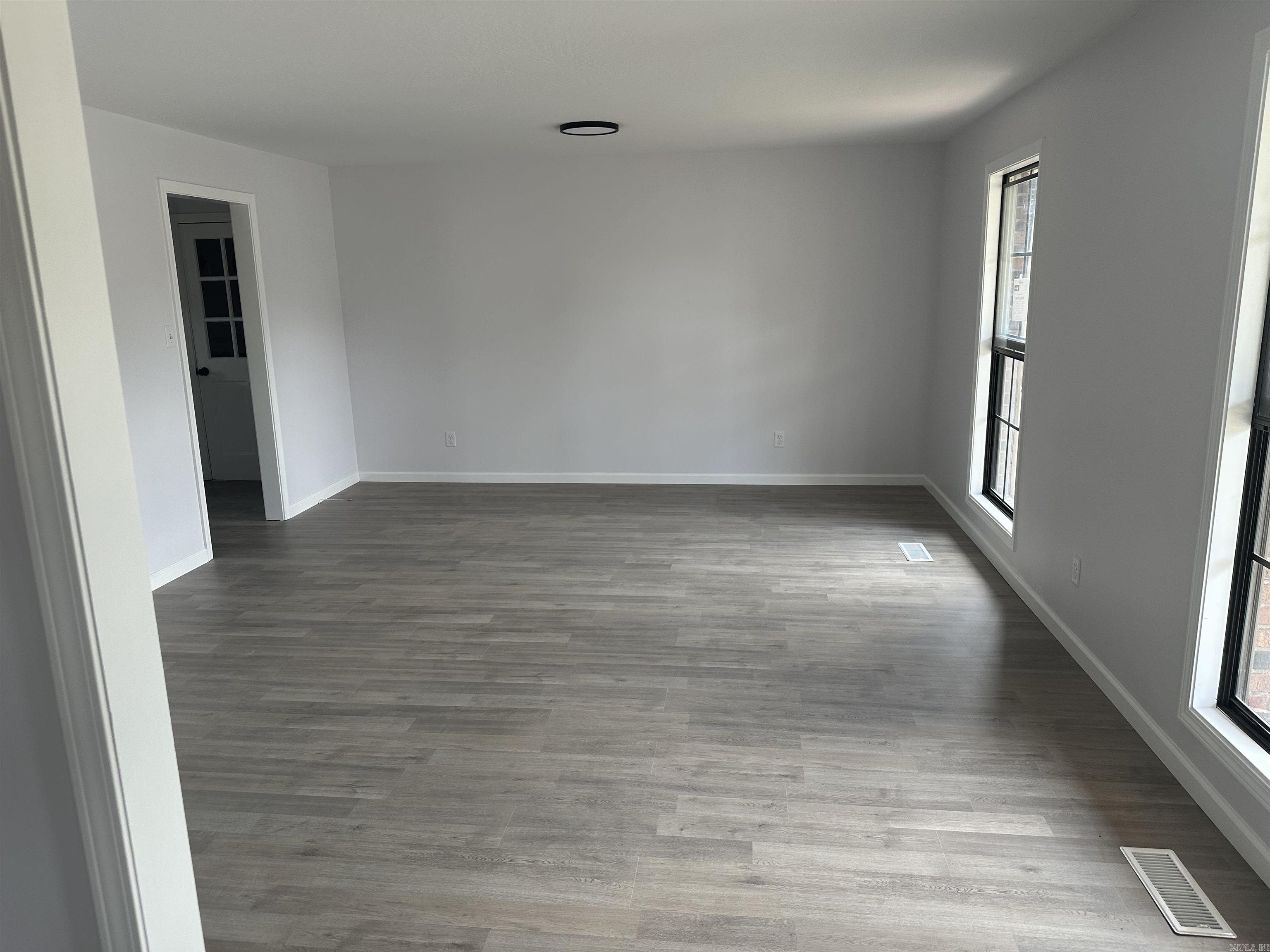 SAMUEL LEMMONS BLACK - Residential