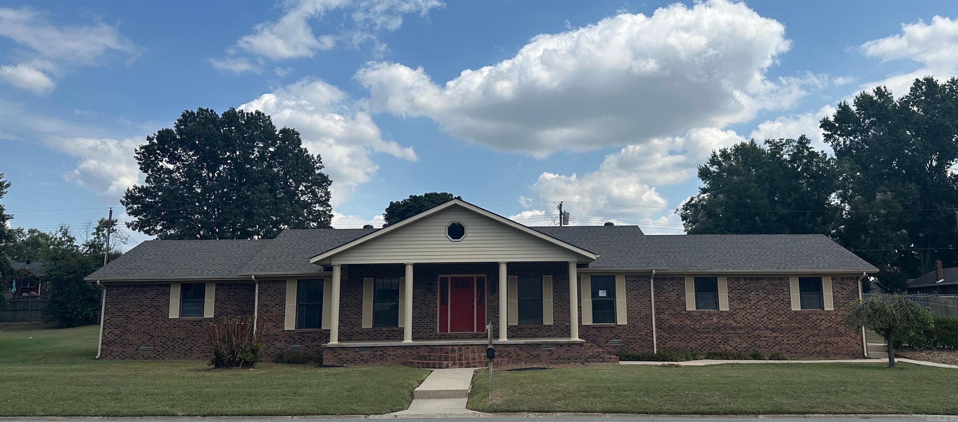 SAMUEL LEMMONS BLACK - Residential