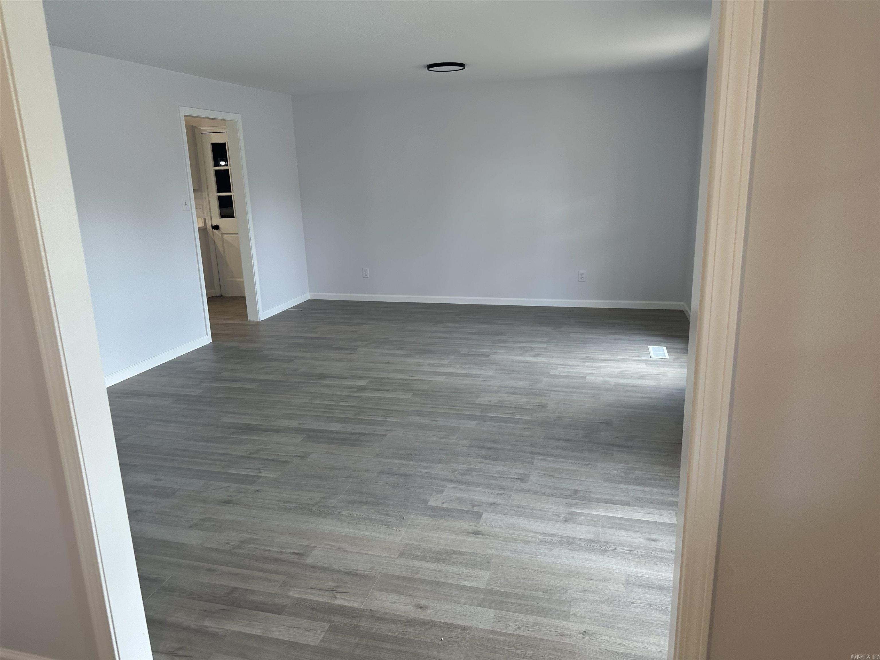 SAMUEL LEMMONS BLACK - Residential