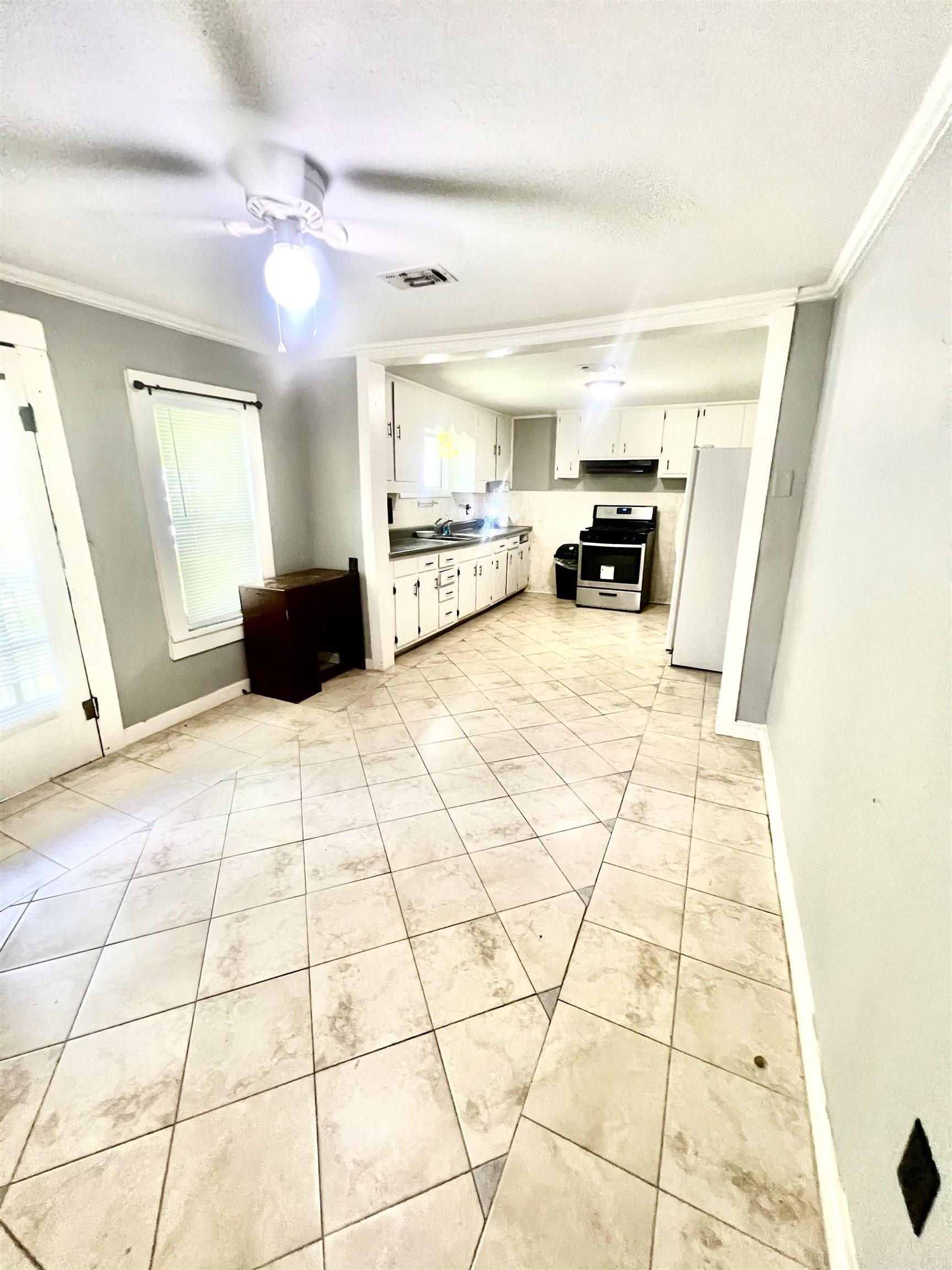 R L HAYES - Residential