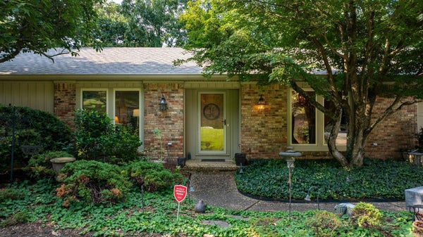 266 VALLEY CLUB CIR, LITTLE ROCK, AR 72212 - Image bd2a985287e2df66067f1e9c54e87ac9/1006853081