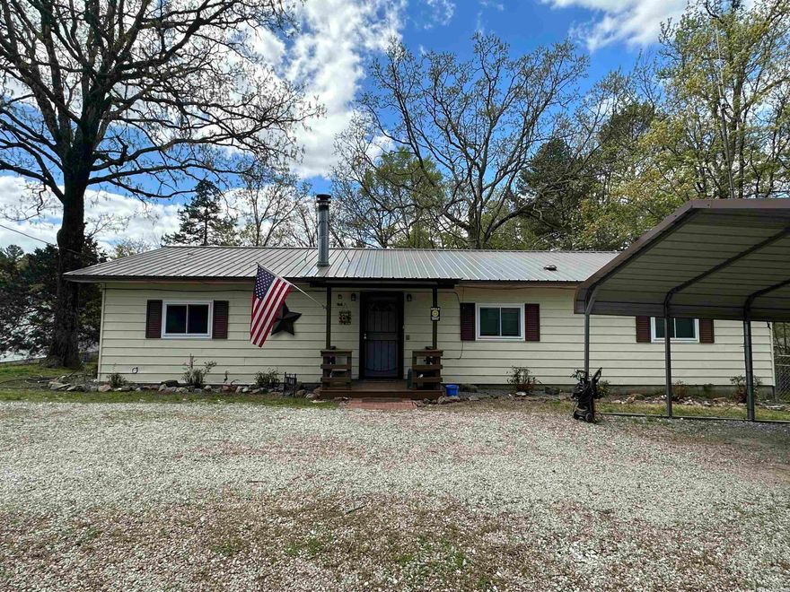 Sweet little country home located on Jessiville Hwy. New roof added 2020, new walk in shower also! This 3 bed room 1 bath is 1404 sq foot.  This home sits on a little over half an acre, has a covered deck, and dog run for your furry babies.  This cozy home is perfect for hunters, nature lovers, its a fishermen/hunters paradise with close proximity to Lake Ouachita & Navy landing.  Come see it, before its gone!!