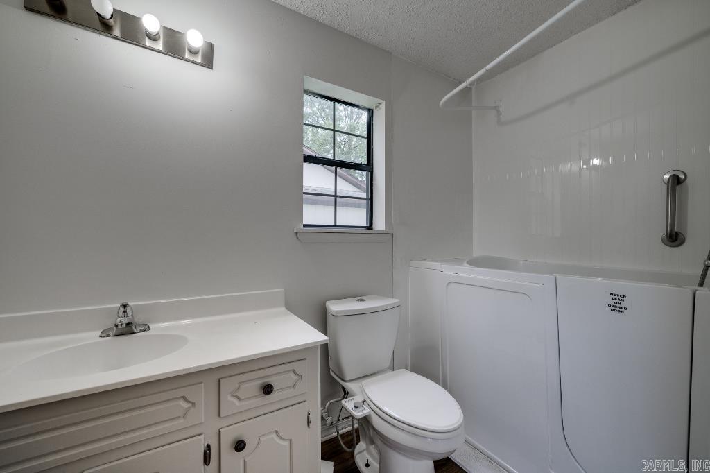 DEEREWOOD - Residential