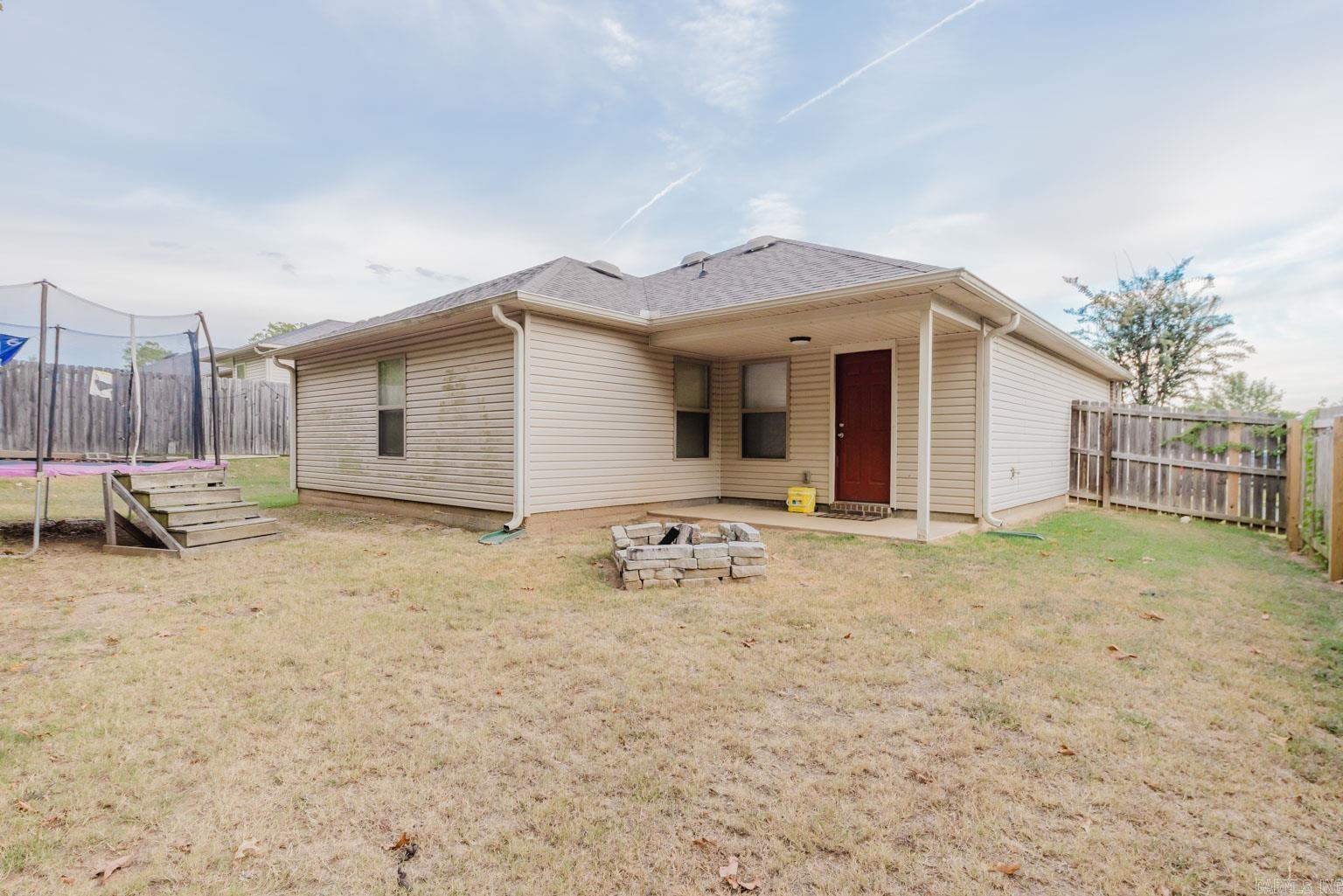 PARKWAY MEADOWS - Residential