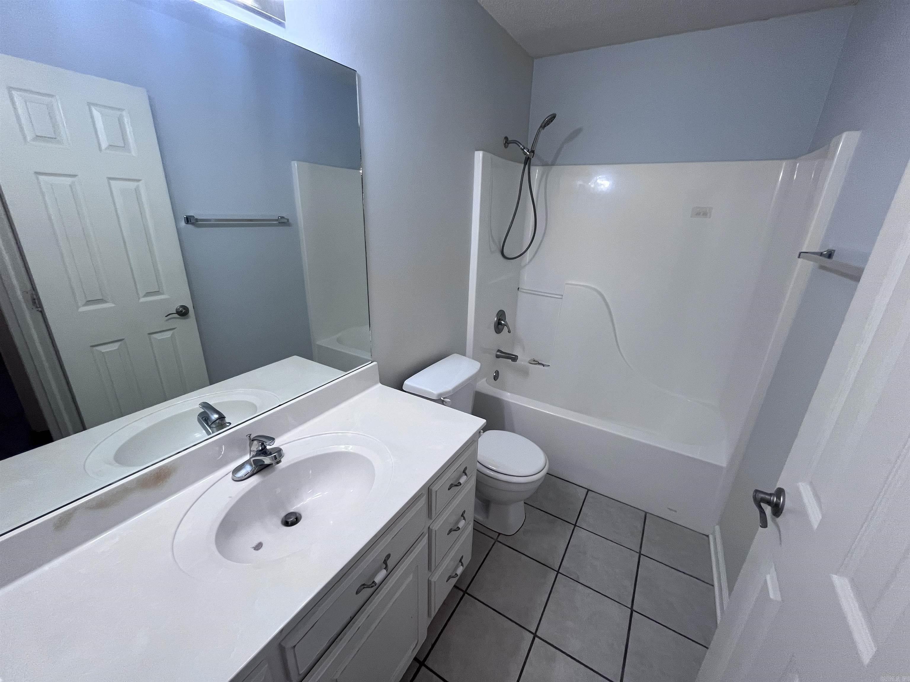 Mattie Lene I - Residential Lease